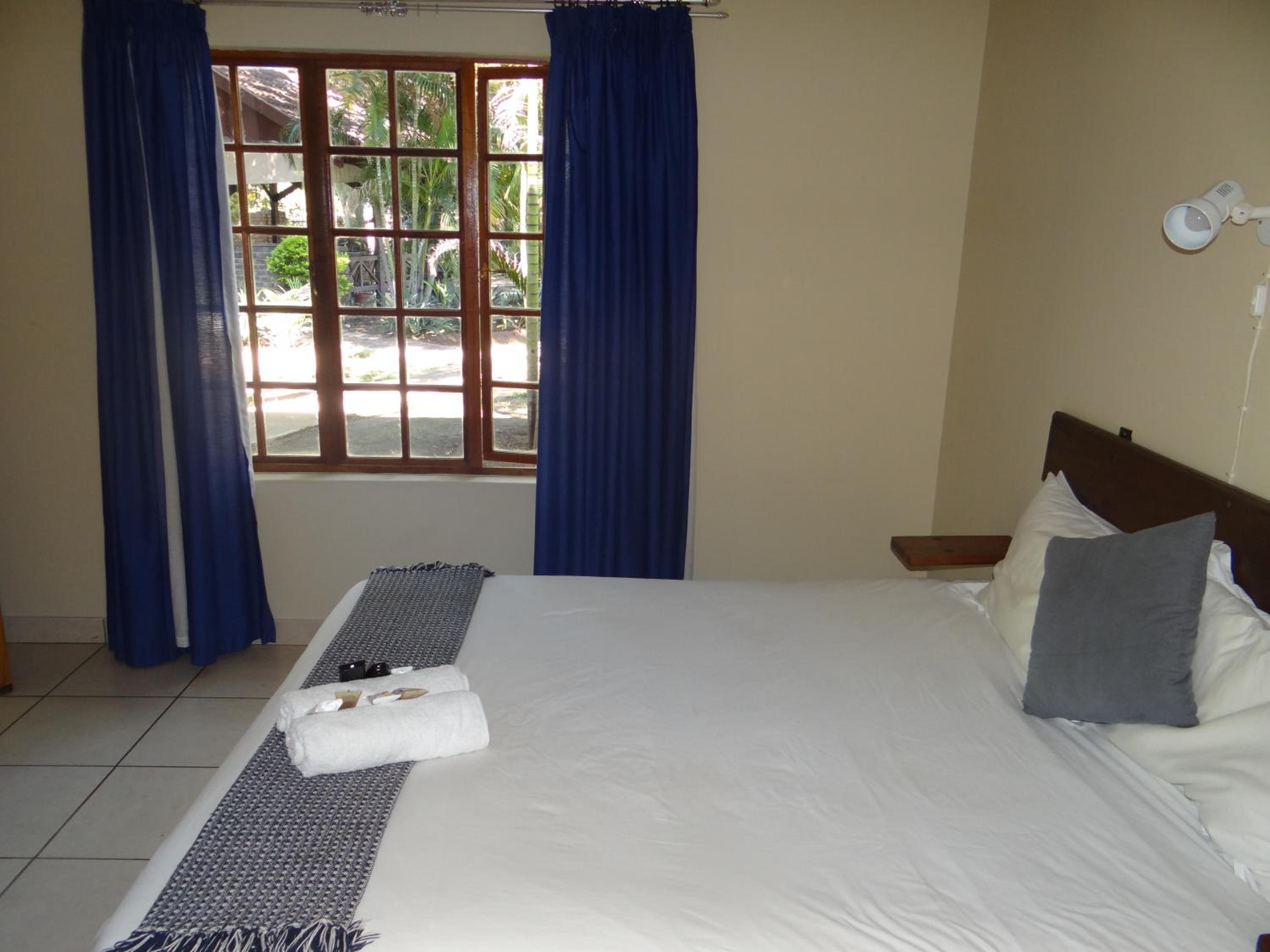 Family Room - Photo 4
