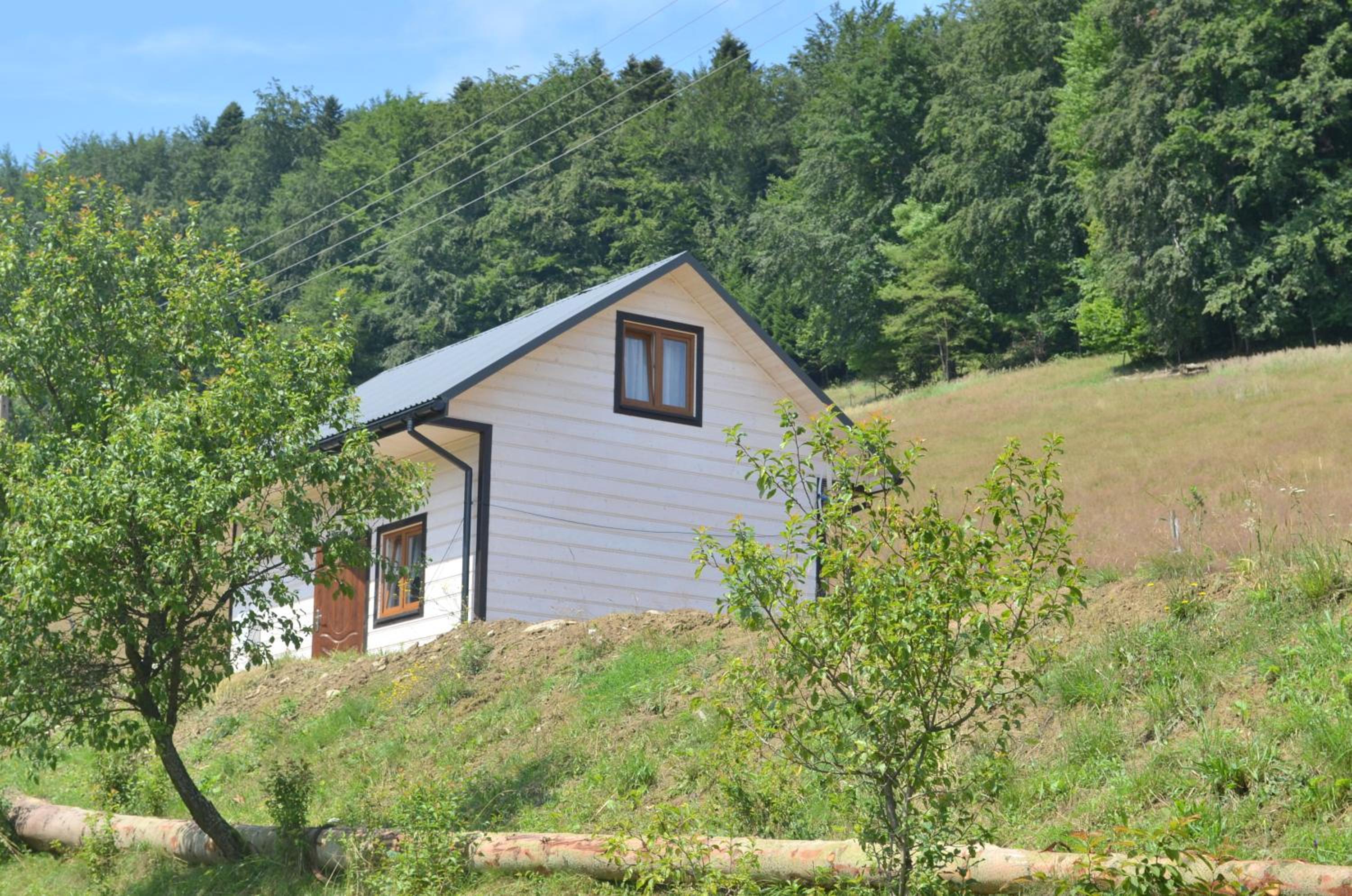 Three-Bedroom House - Photo 1