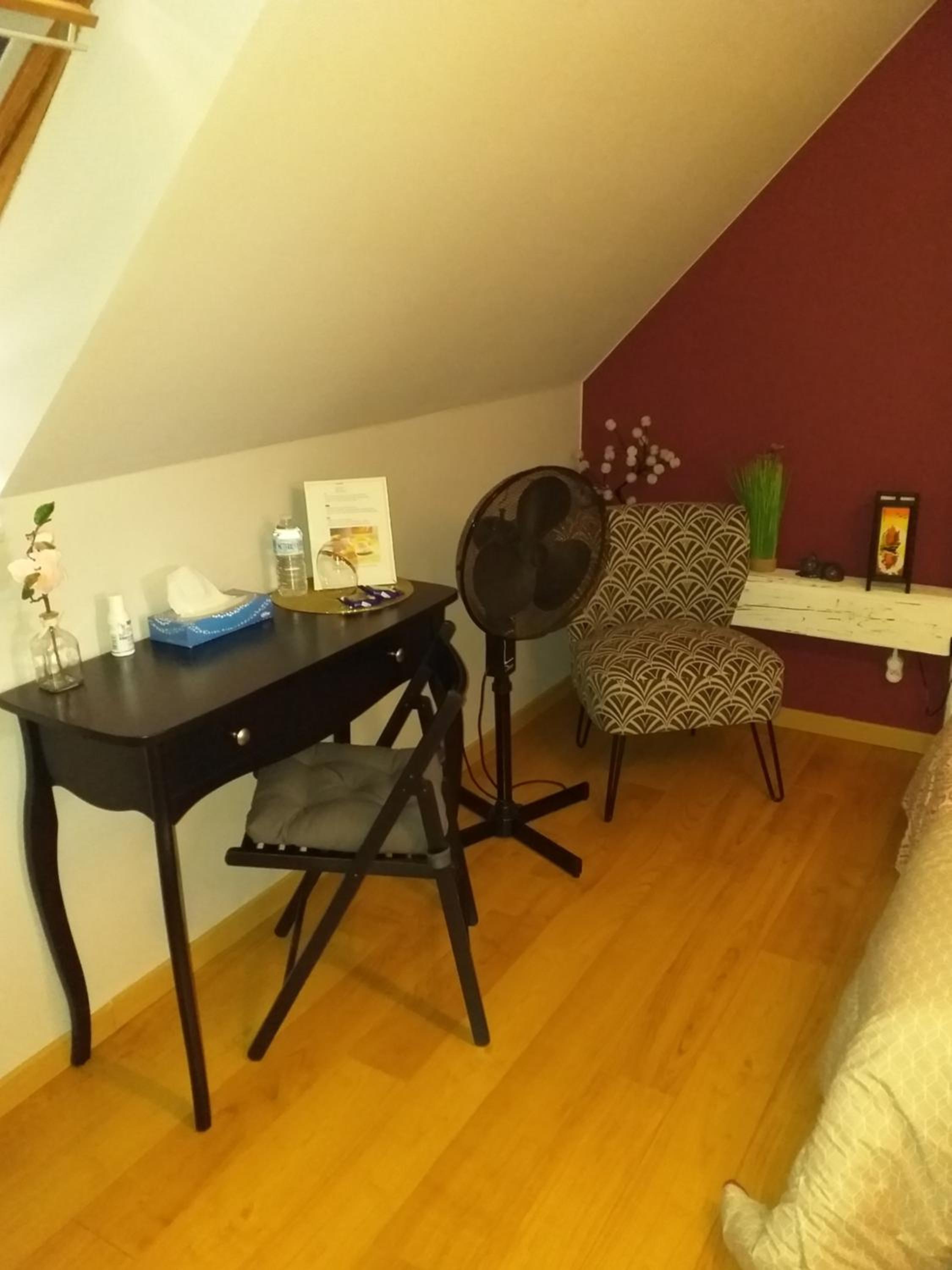 Deluxe Double Room with Shower