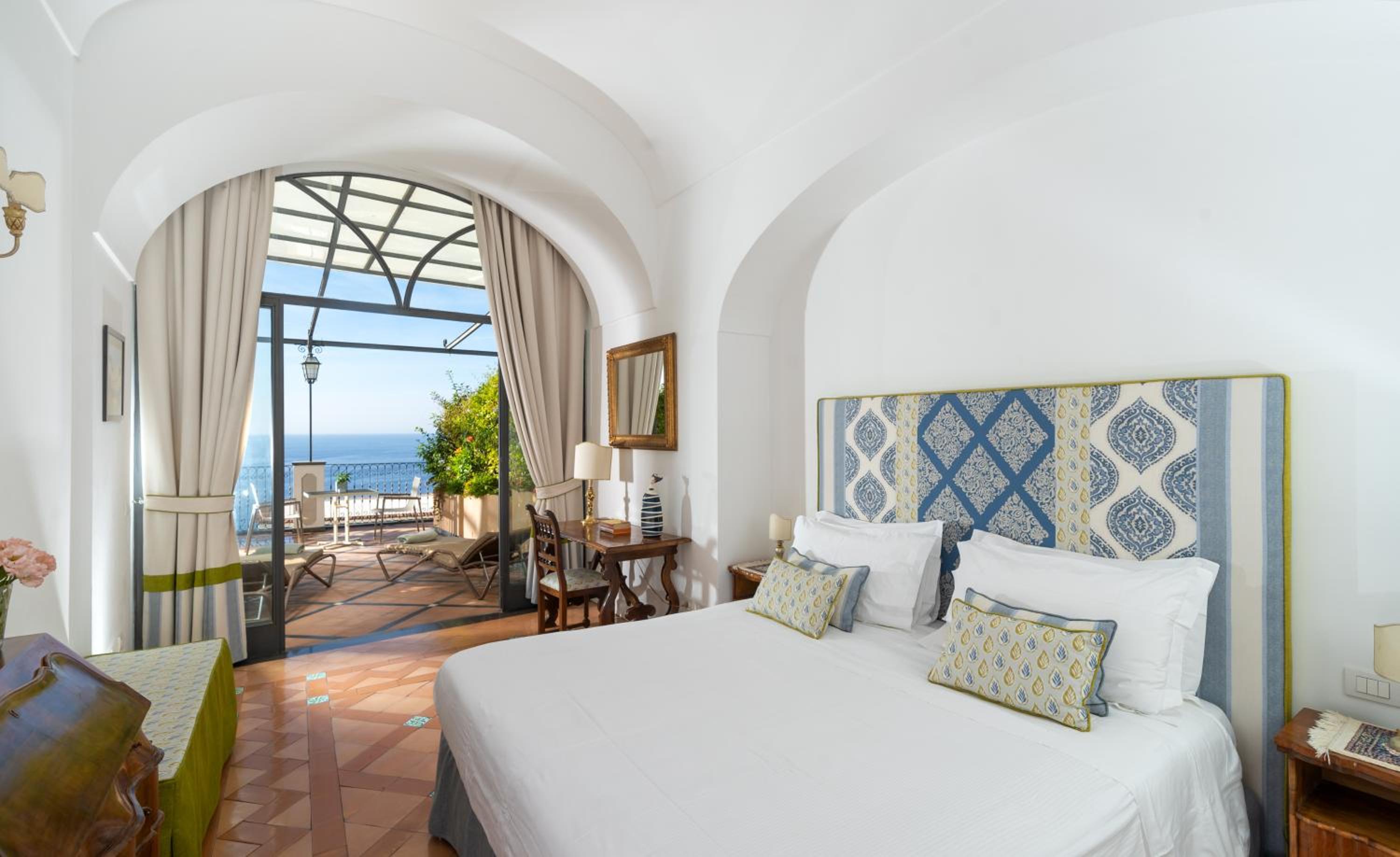Superior Double Room with Balcony and Sea View
