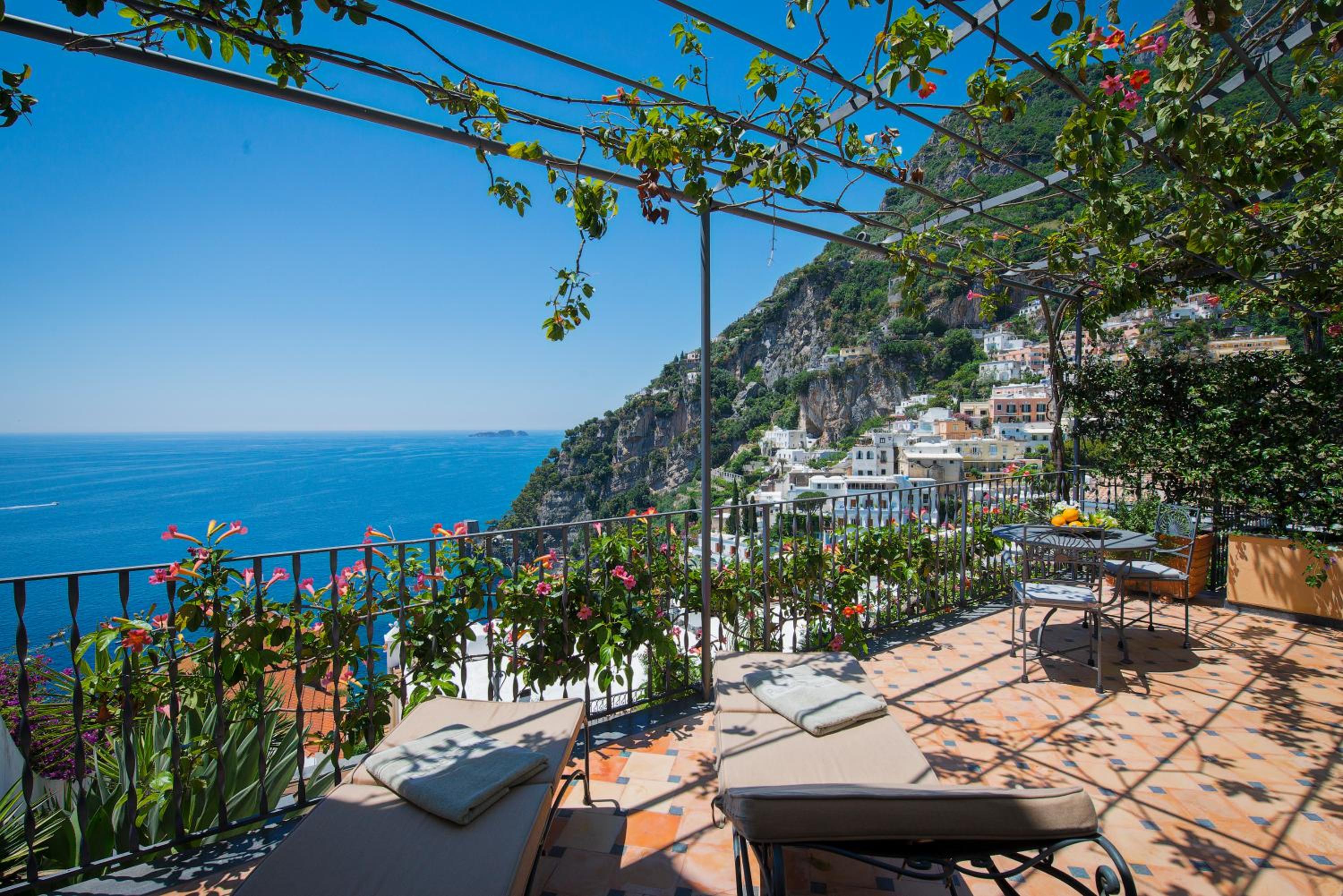 Suite with Sea View