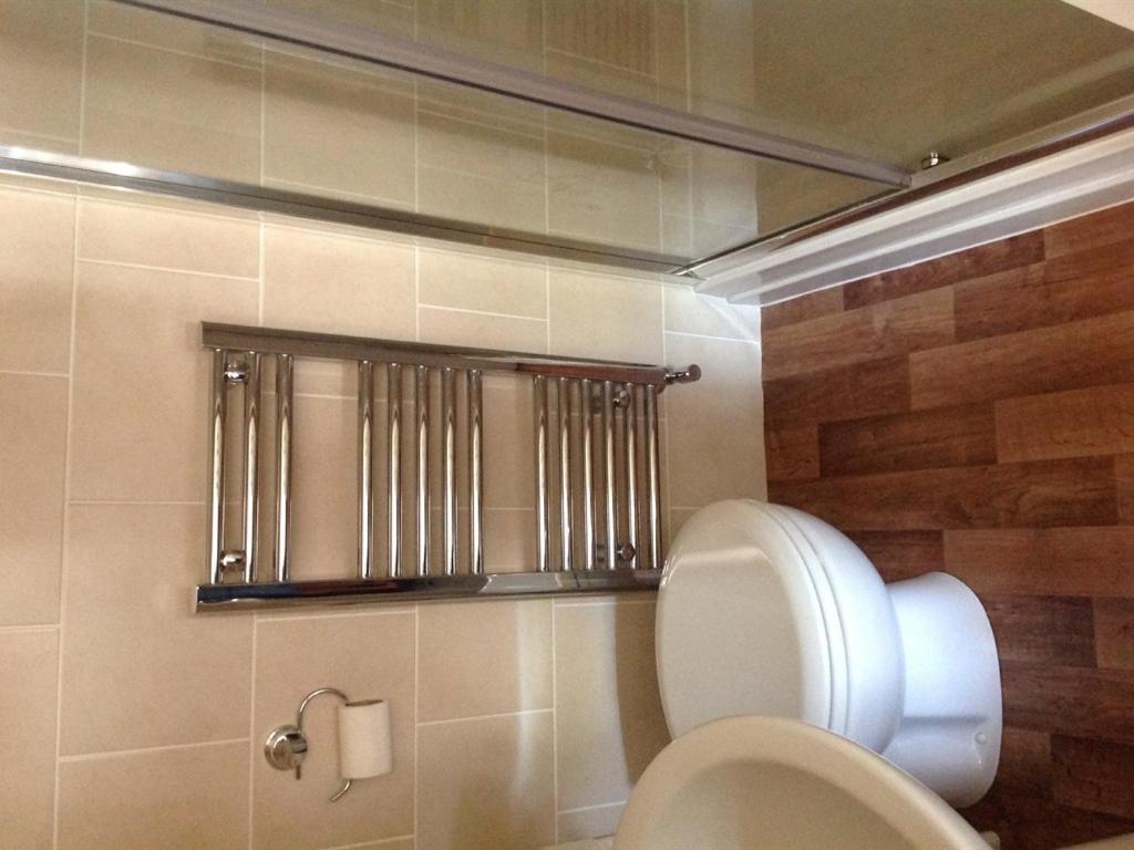 Standard Double Room - Photo 5