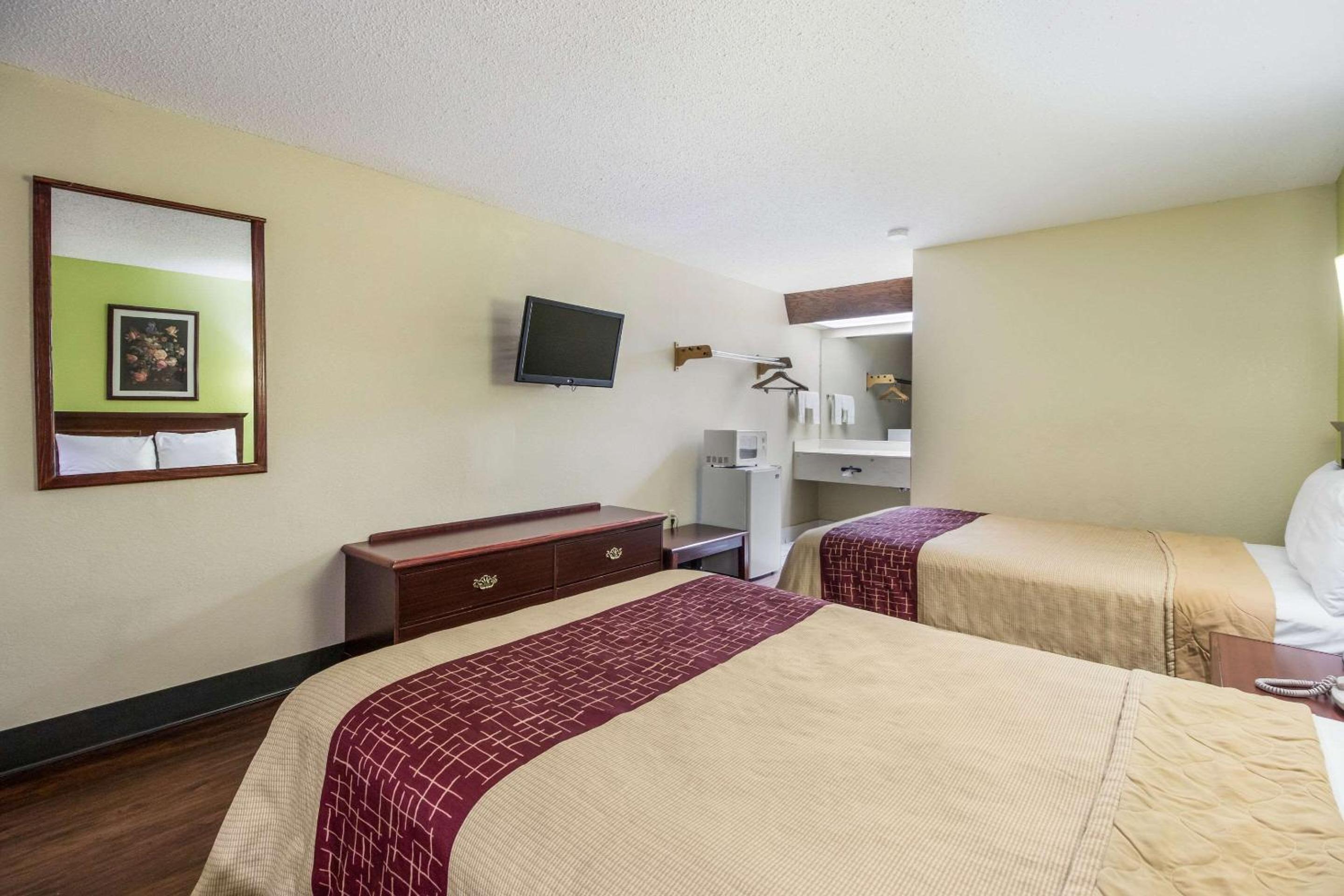 Double Room with Two Double Beds - Smoking