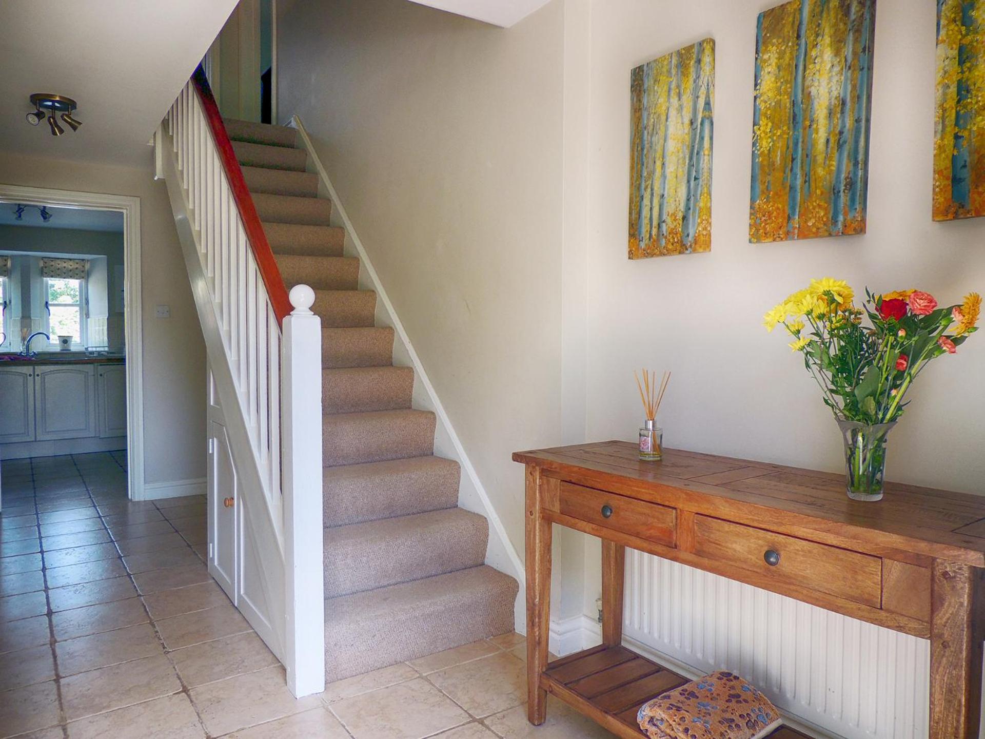 Three-Bedroom Cottage photo 2