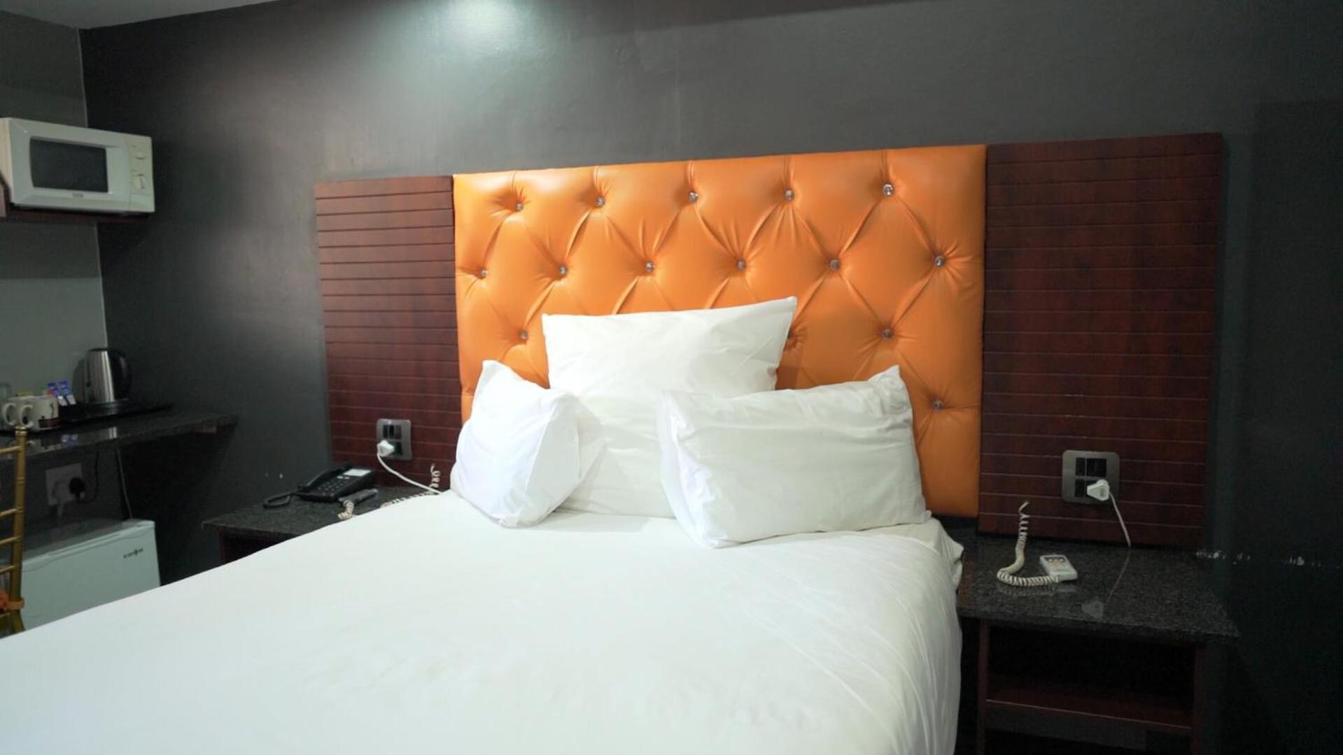 Budget Double Room - Photo 1