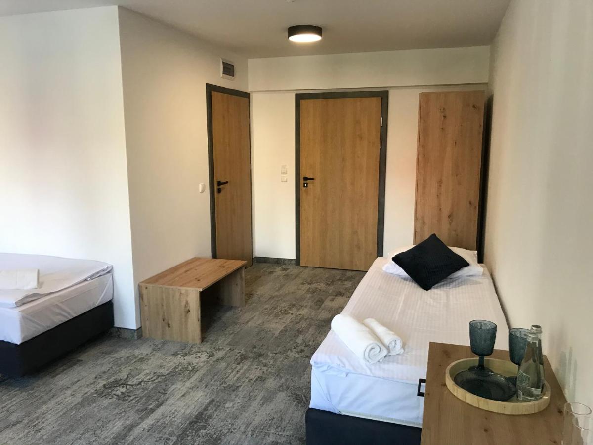 Triple Room with Private Bathroom - Photo 2