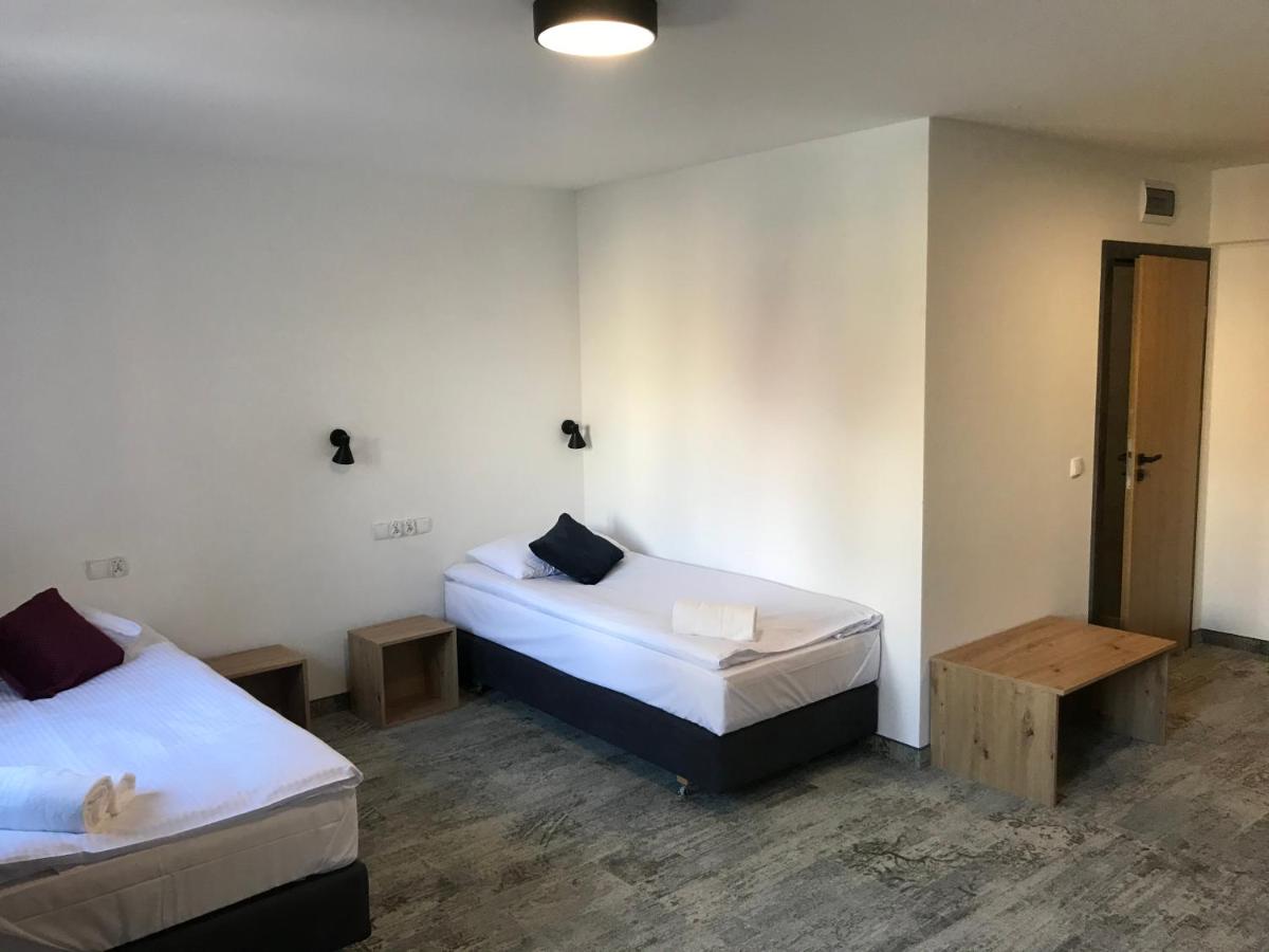 Triple Room with Private Bathroom - Photo 3