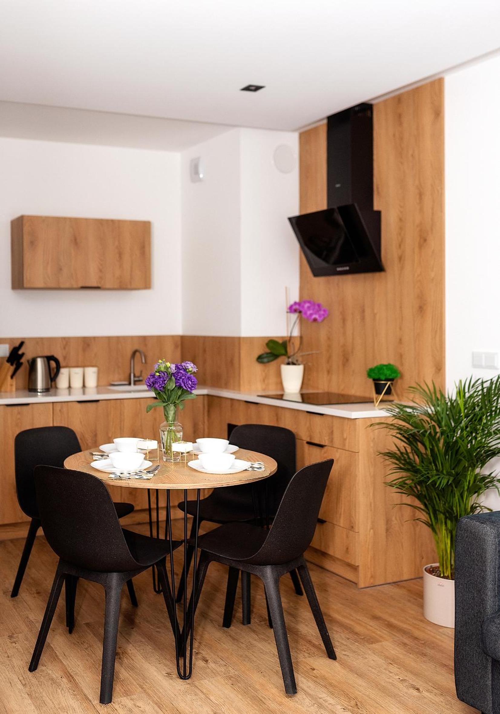 One-Bedroom Apartment - Photo 10