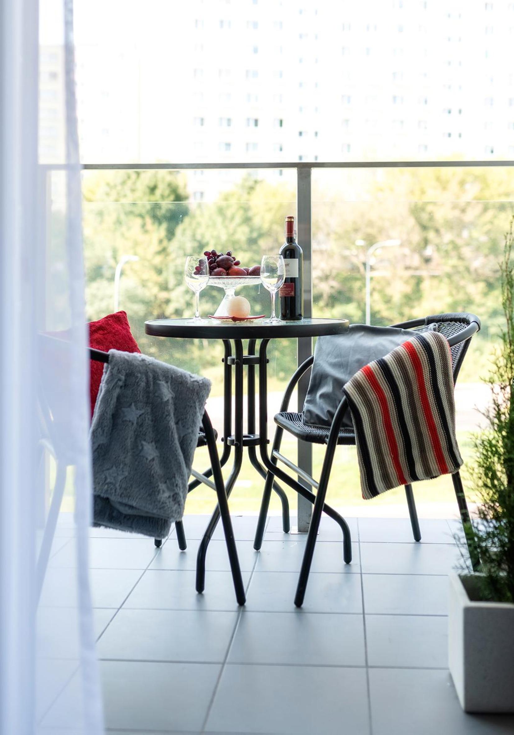 One-Bedroom Apartment - Photo 13