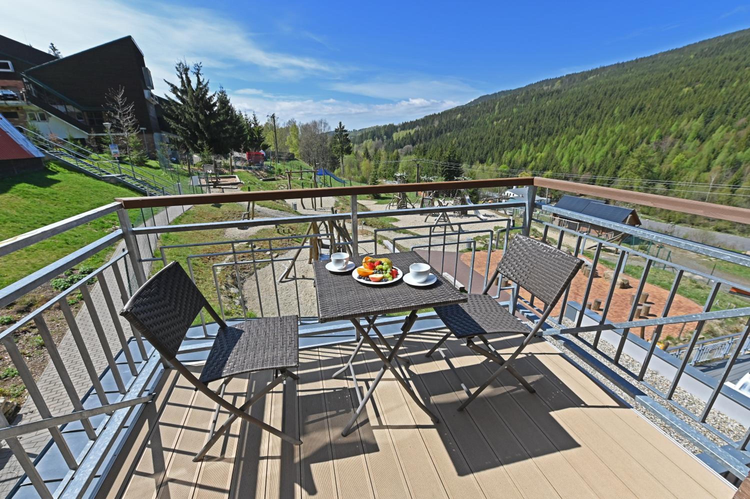 Apartment with Balcony photo 1