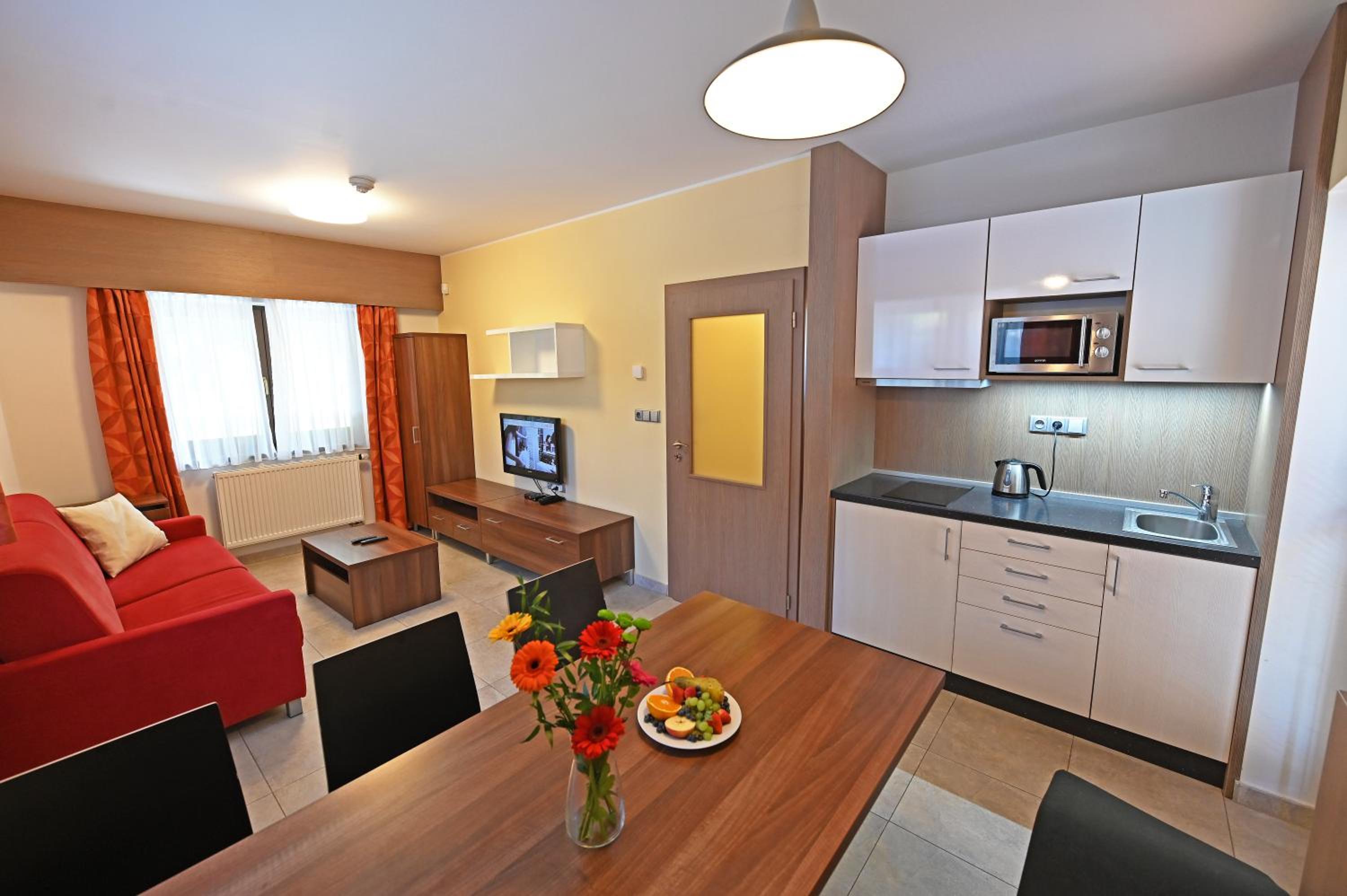 Two-Bedroom Suite (6 Adults)