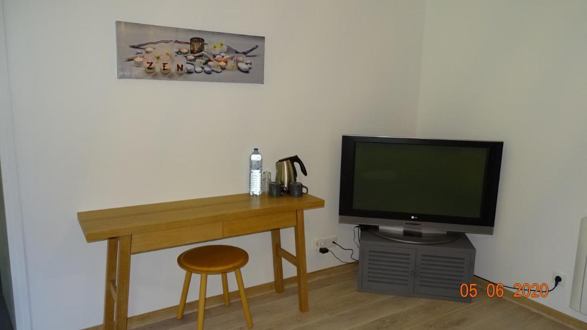 Family Room photo 2