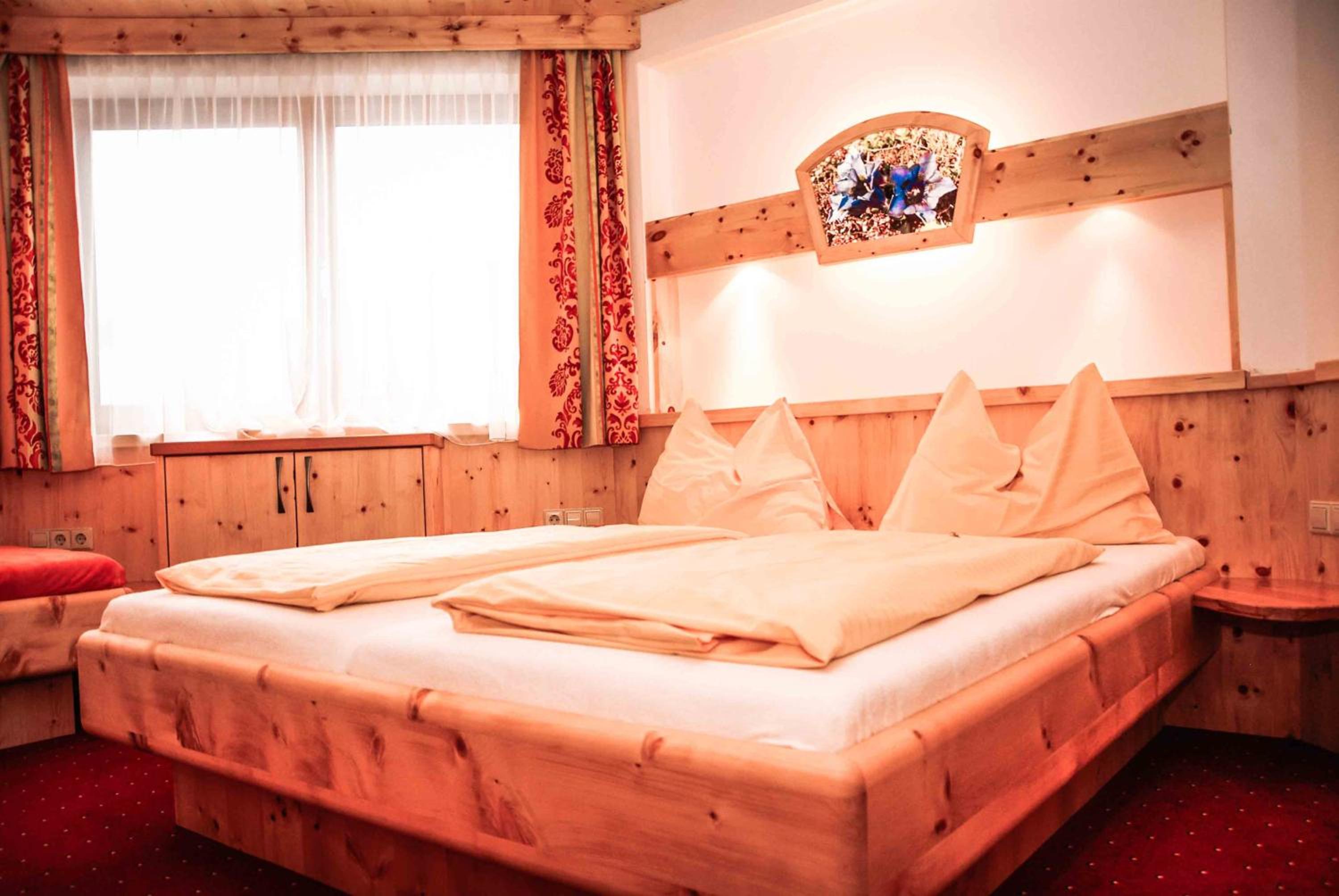One-Bedroom Apartment with Terrace (4 Adults)