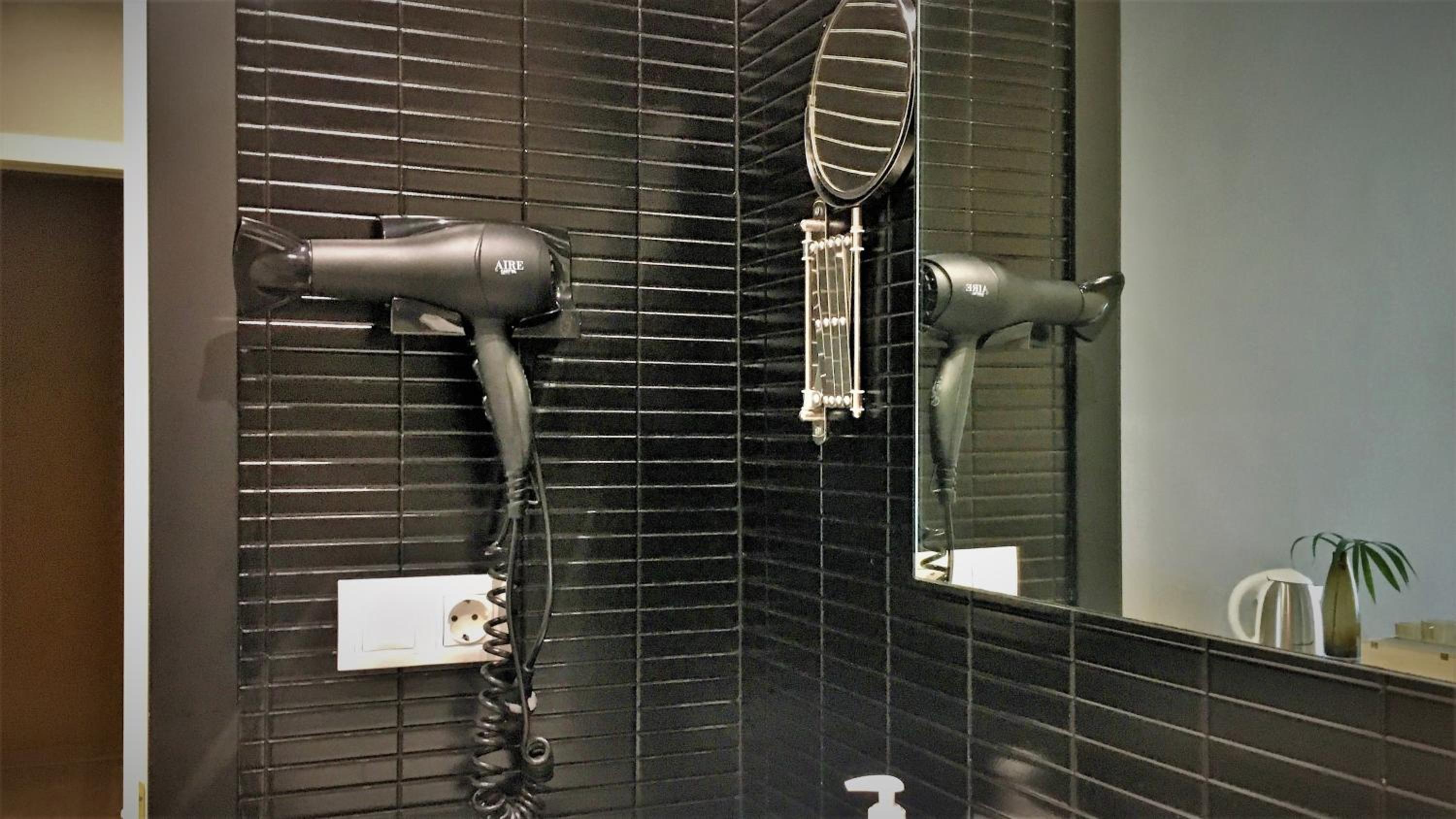 Twin Room - Photo 36