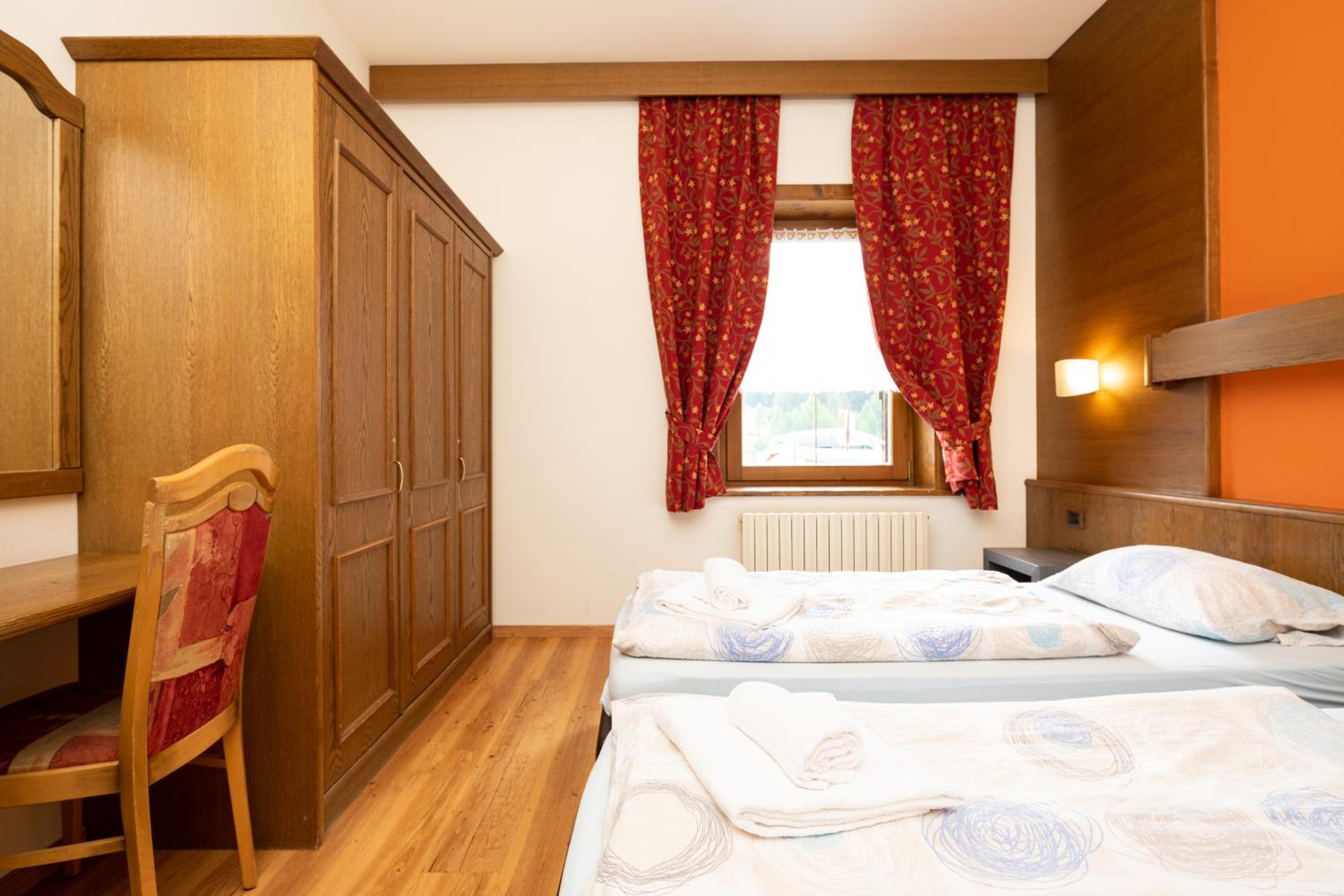Large One-Bedroom Apartment