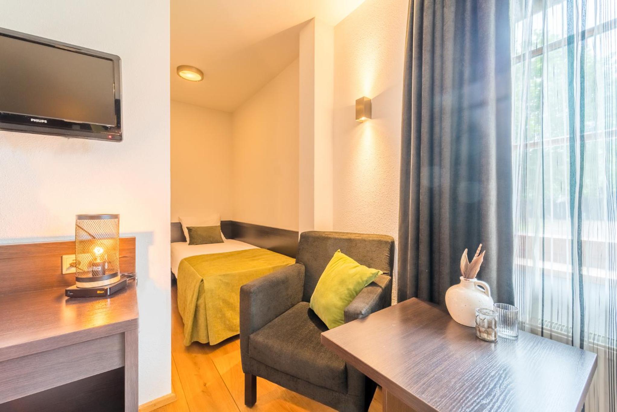 Triple Room - Photo 2
