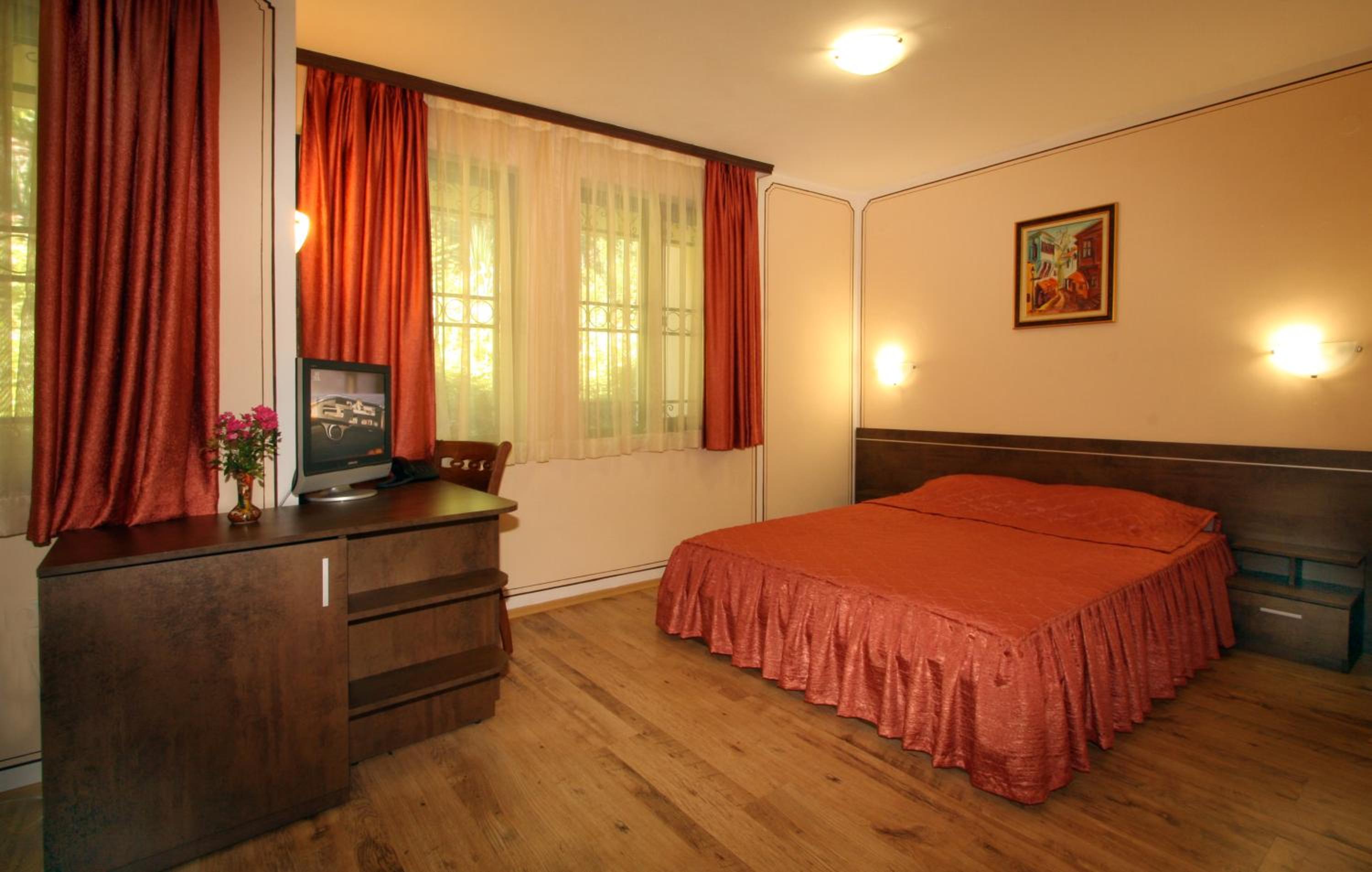 Junior Suite (2 Adults) photo 1