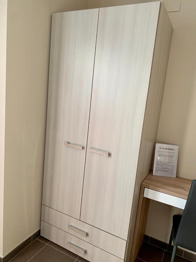 Twin Room with Private Bathroom photo 2