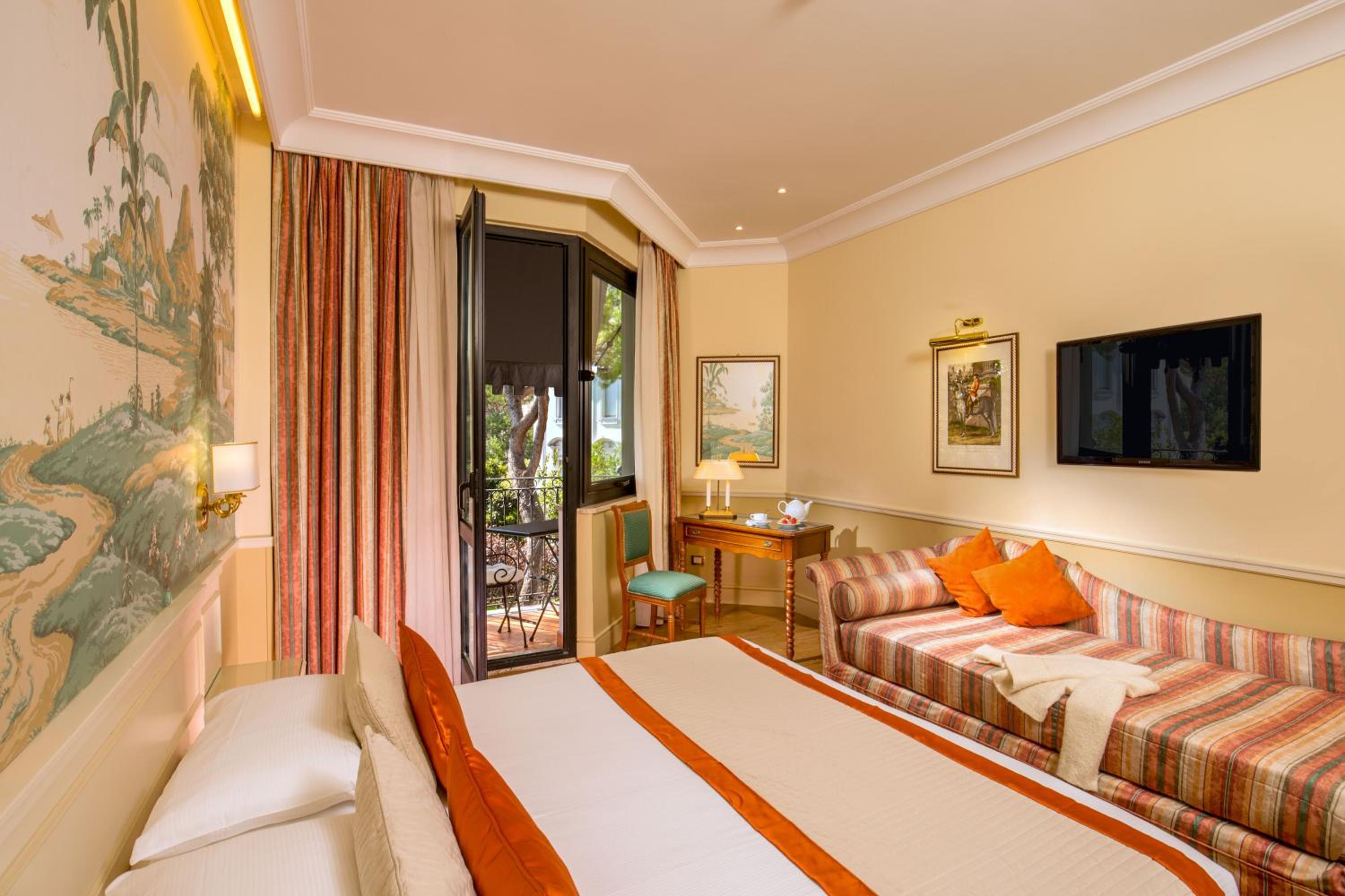 Deluxe Double or Twin Room