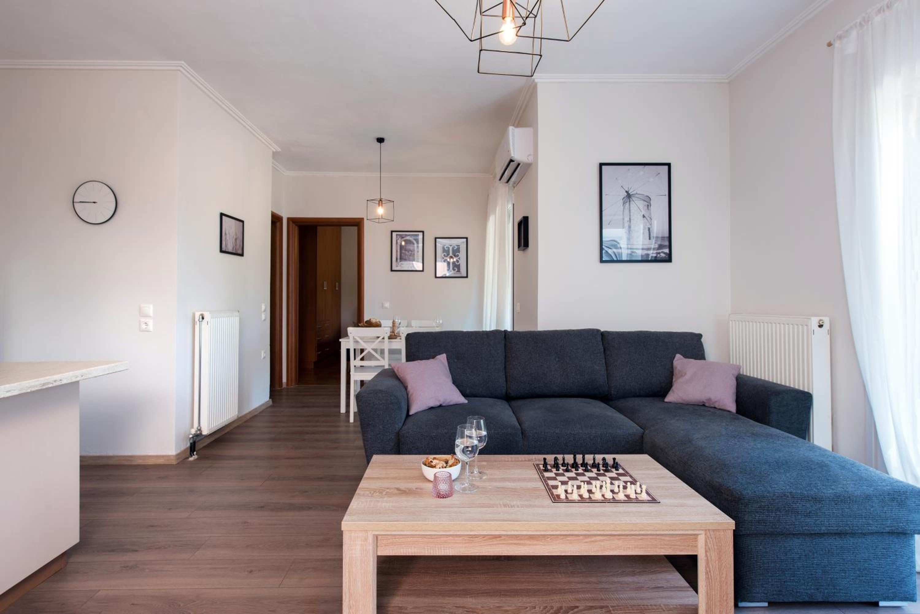 One-Bedroom Apartment