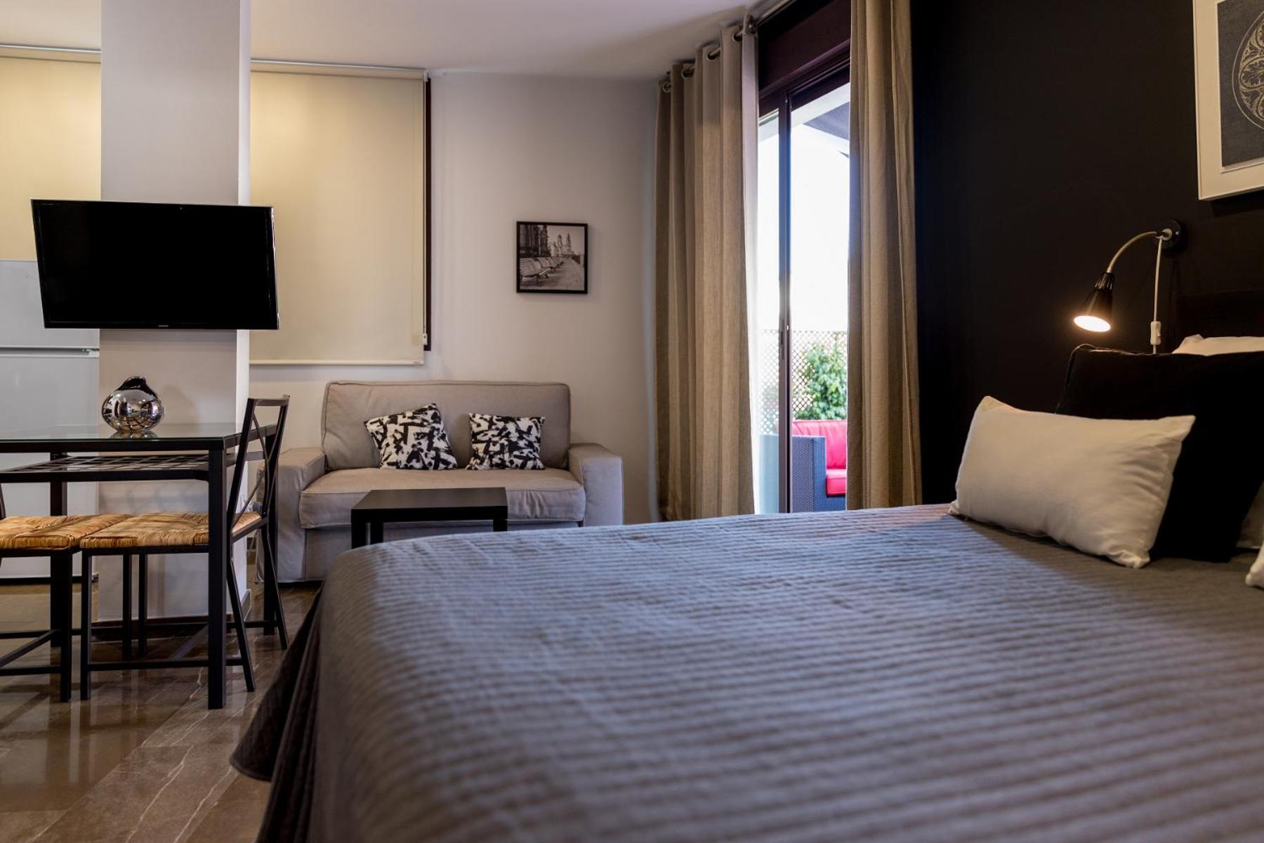 Estudio con terraza