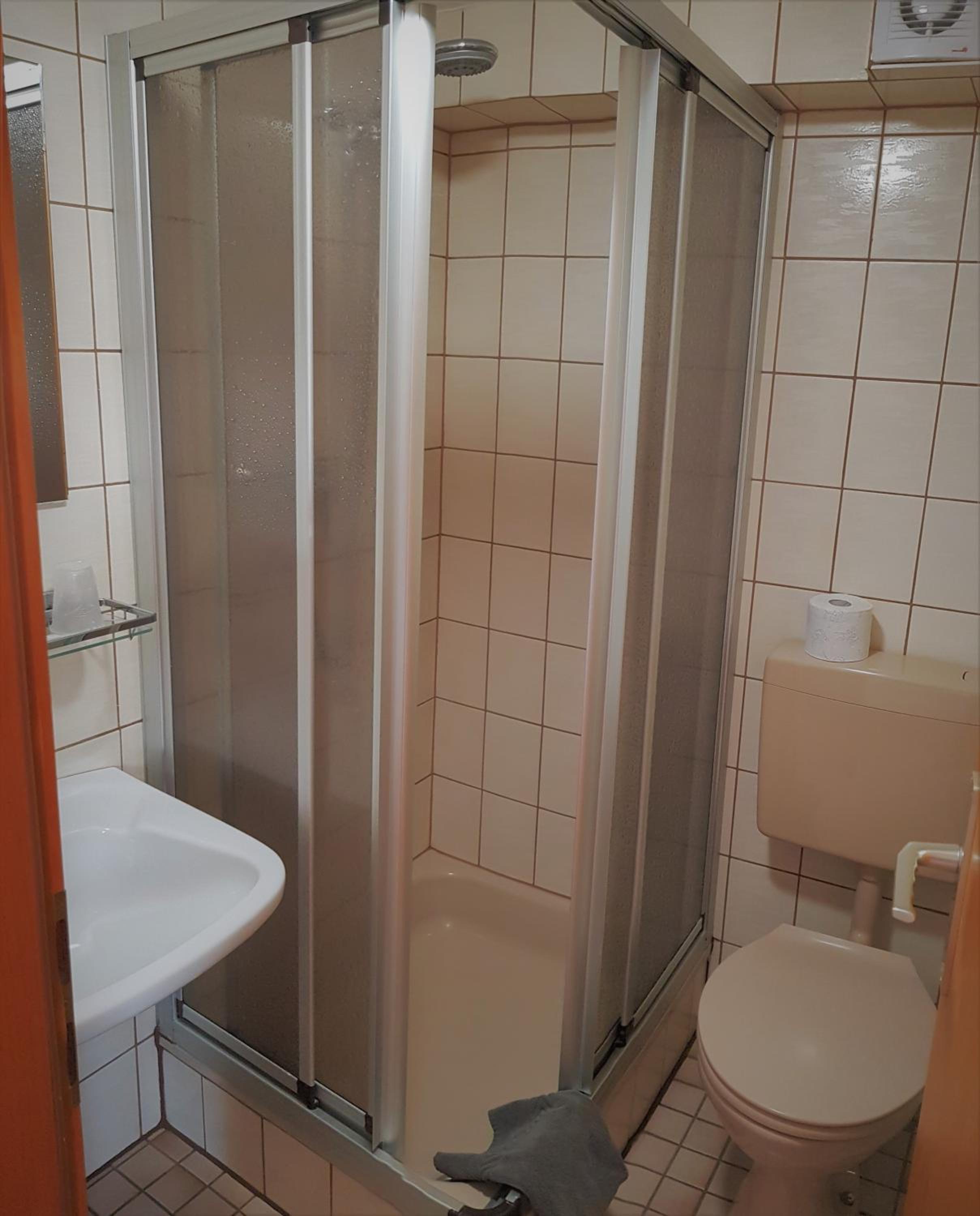 Double Room - Photo 4