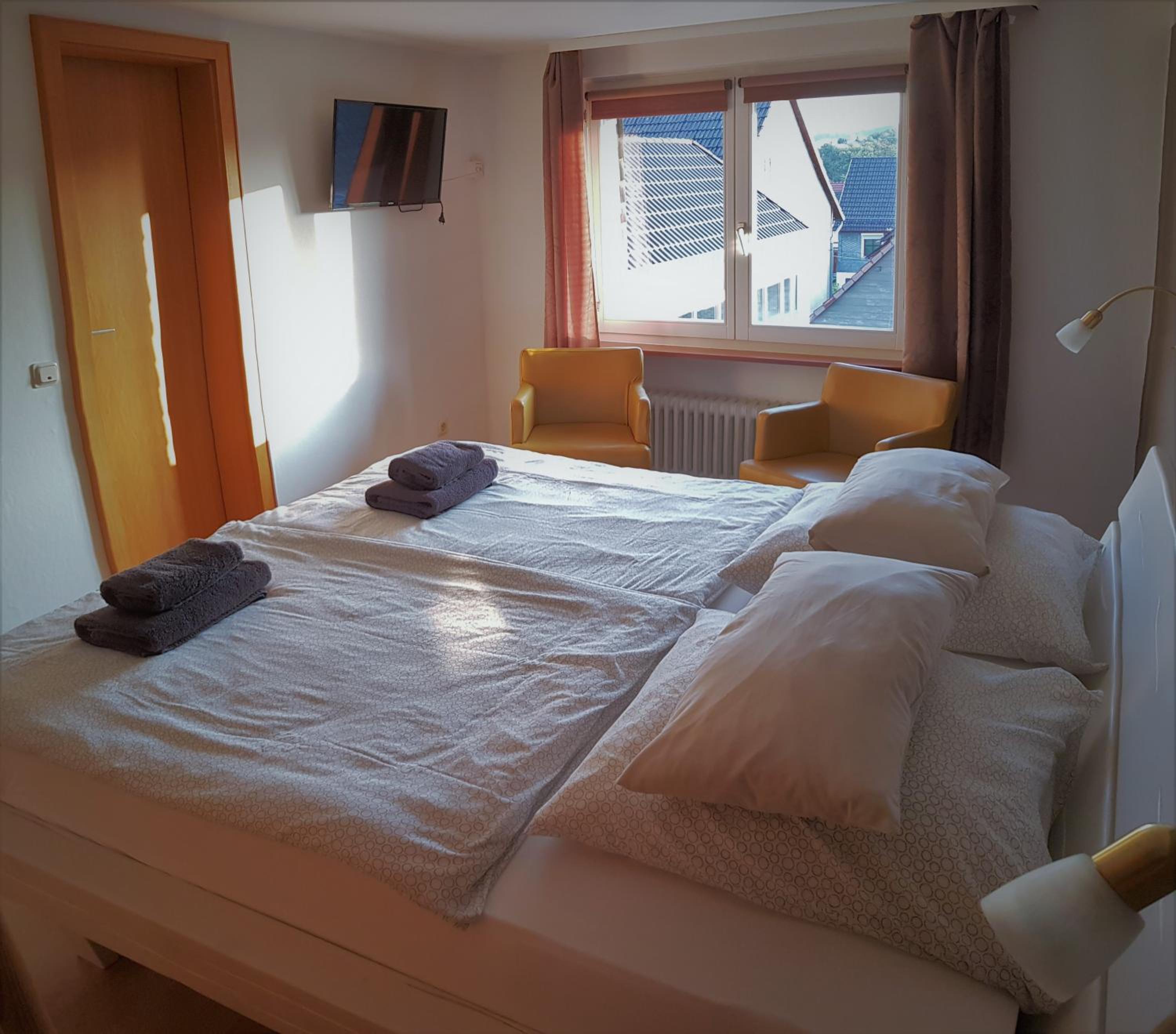 Double Room - Photo 8