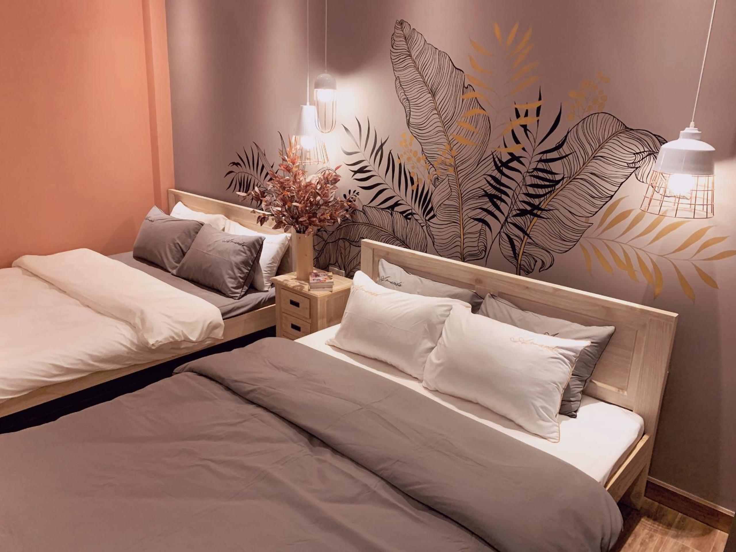 Deluxe Queen Room with Two Queen Beds photo 3