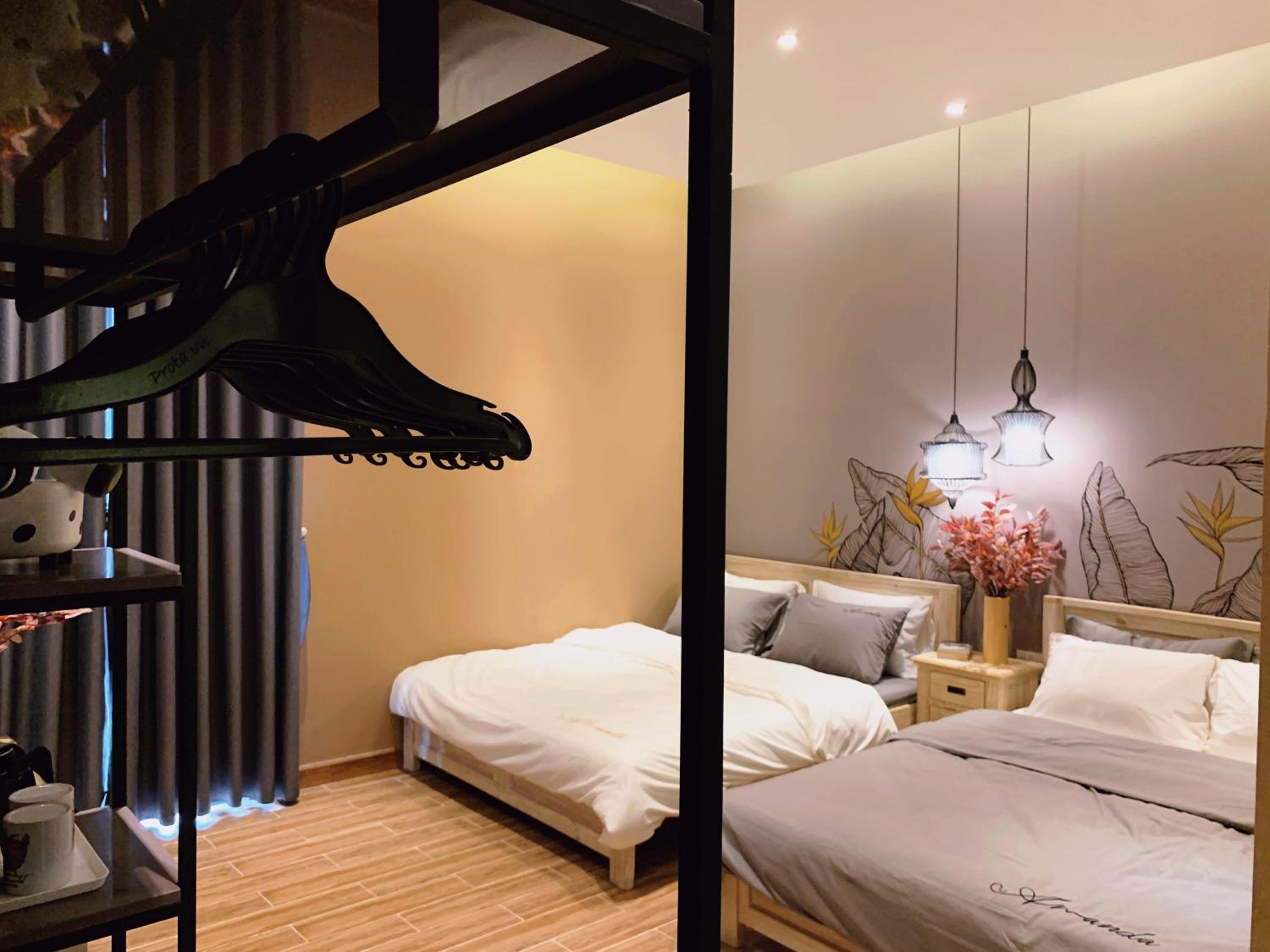 Quadruple Room with Balcony photo 3