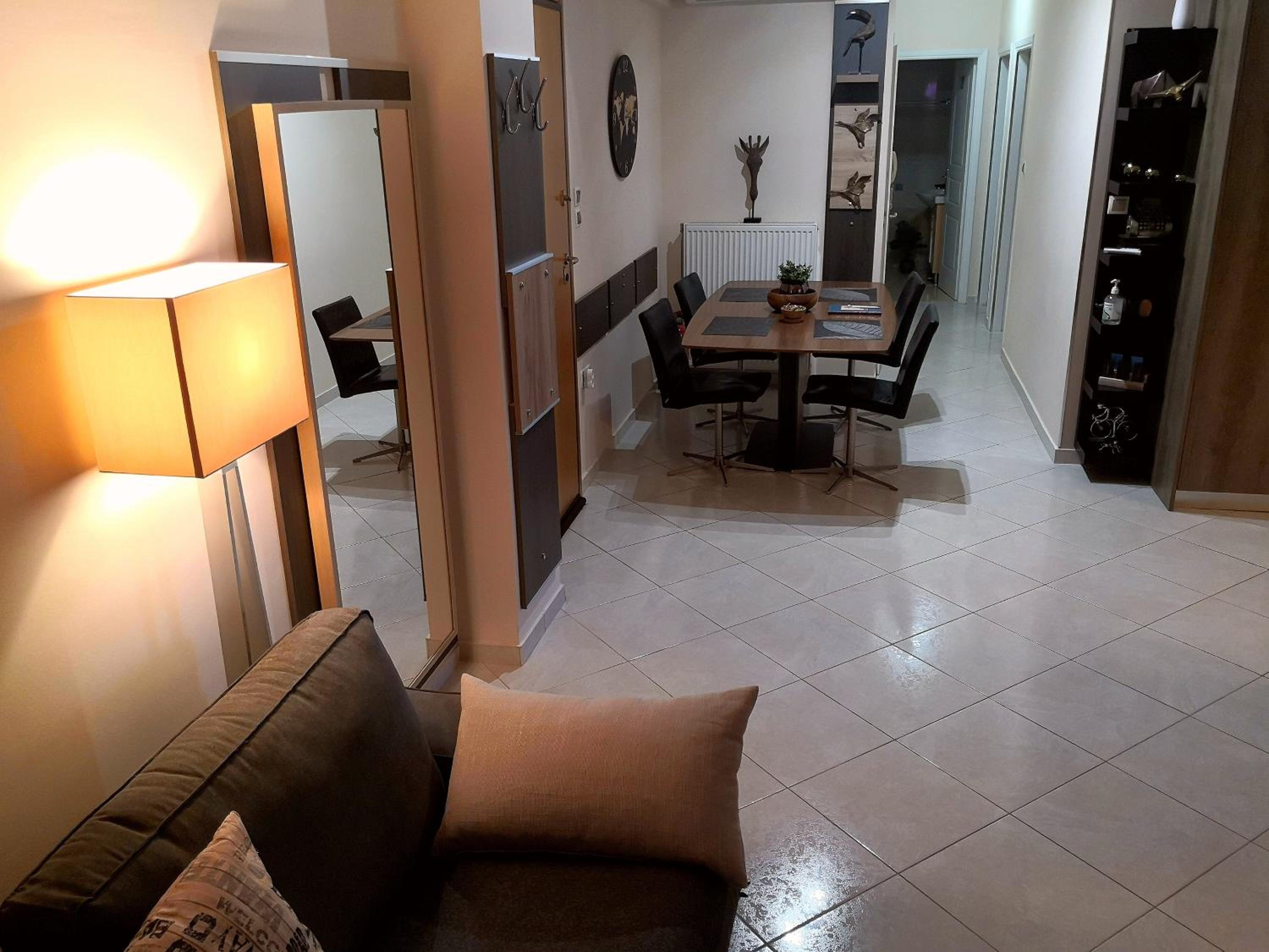 Two-Bedroom Apartment - Photo 23