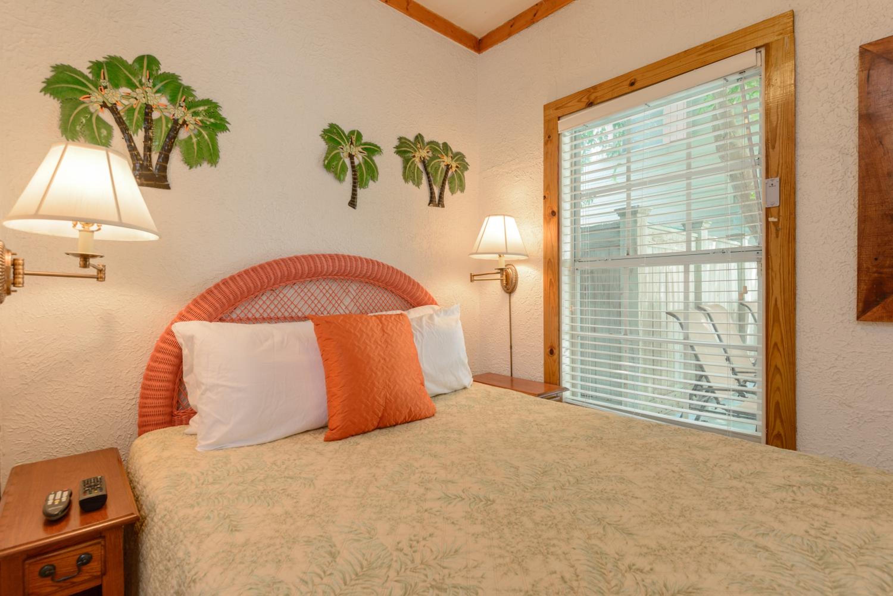 Two-Bedroom Villa with Pool View photo 2