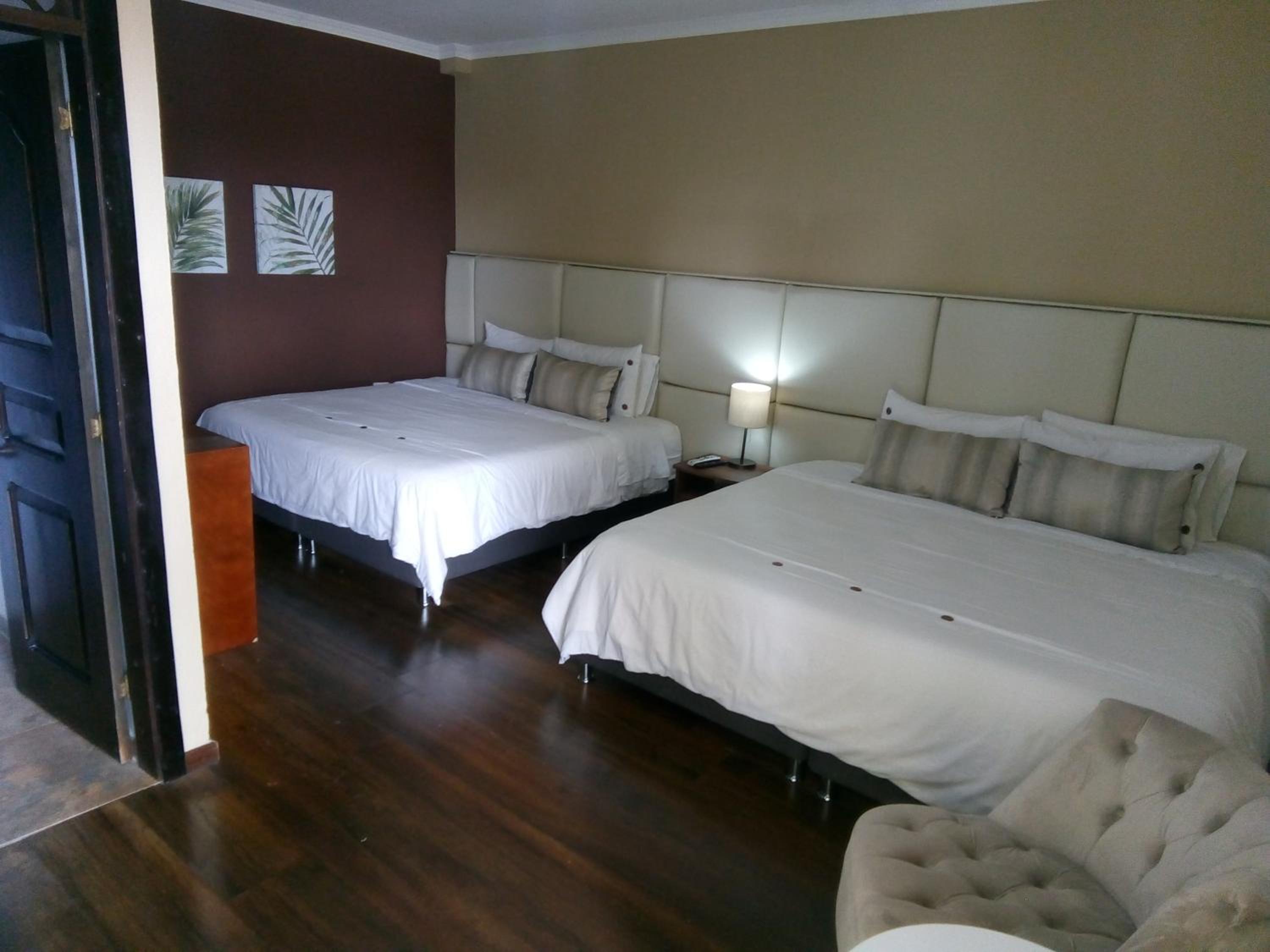 Deluxe Quadruple Room photo 2