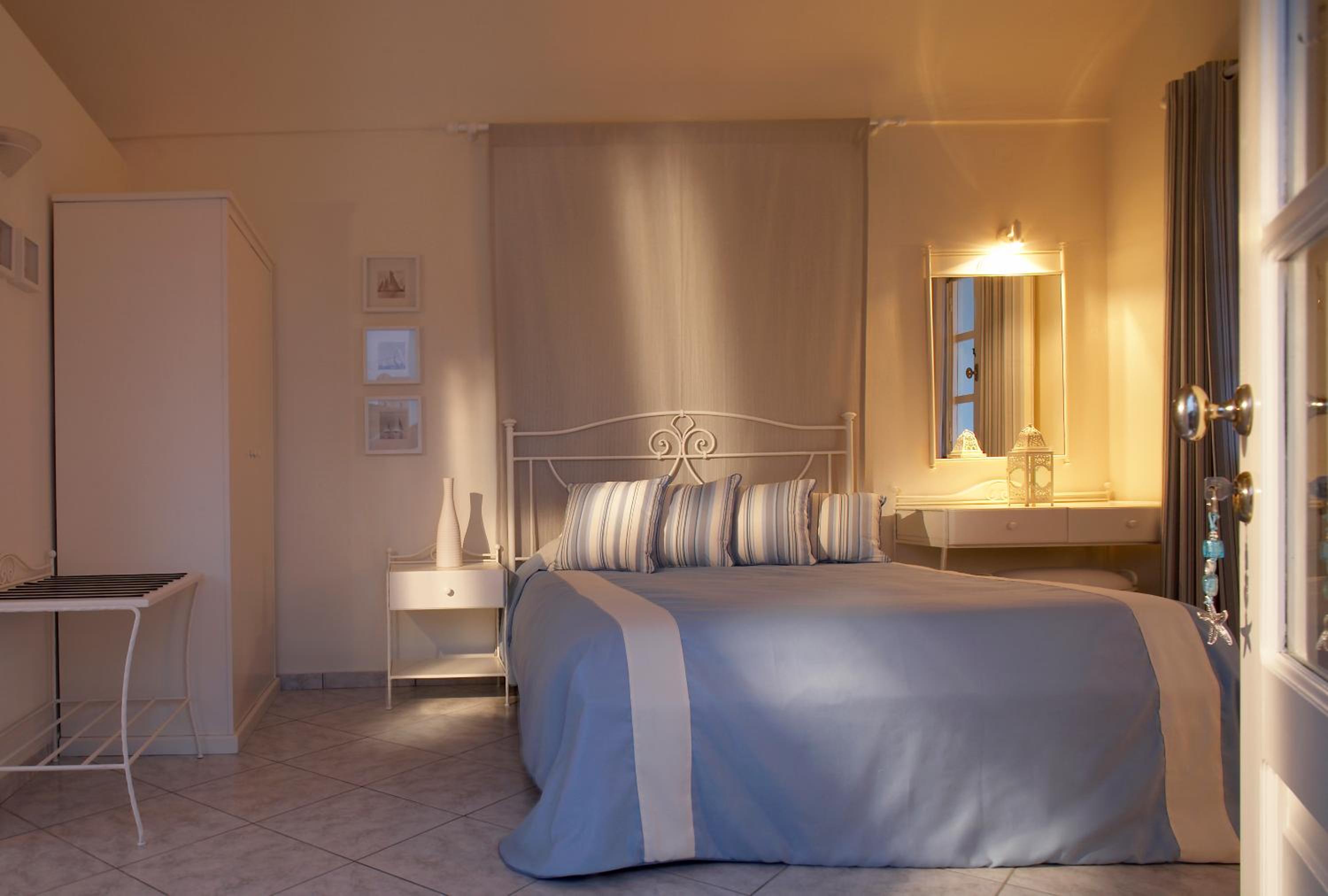 Superior Double Room with Sea View - Photo 18