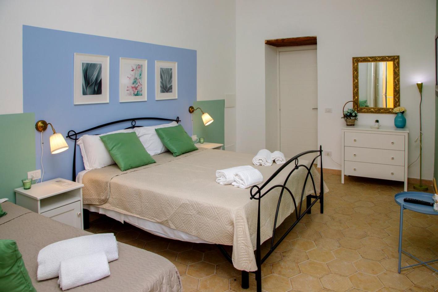 Triple Room with Bathroom