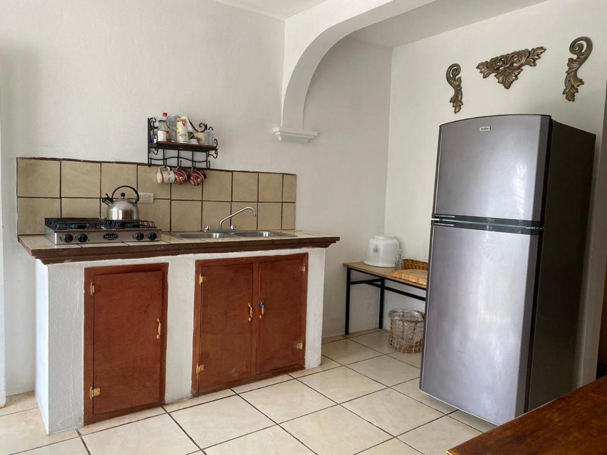 Two-Bedroom House - Photo 3