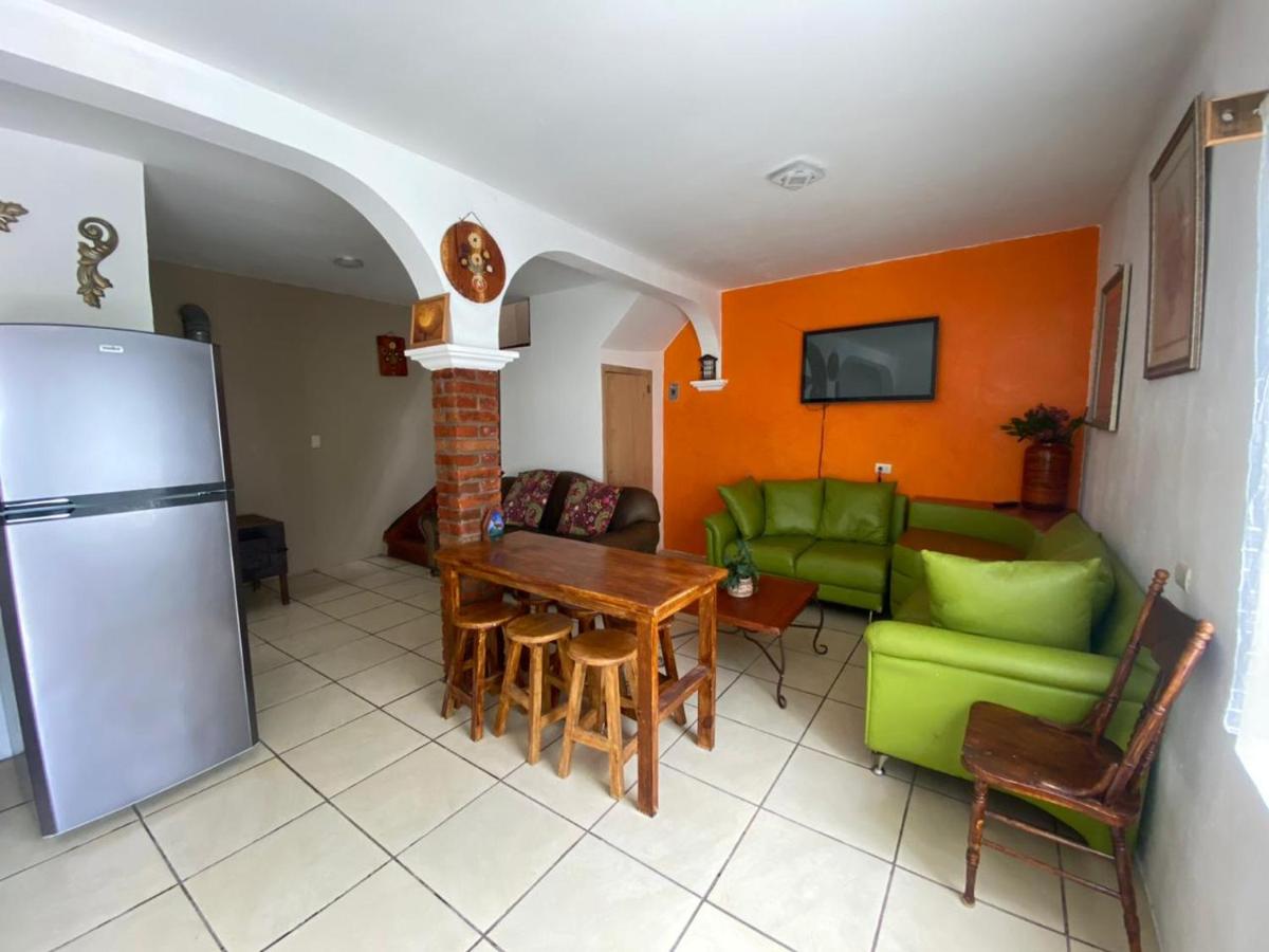 Two-Bedroom House - Photo 10