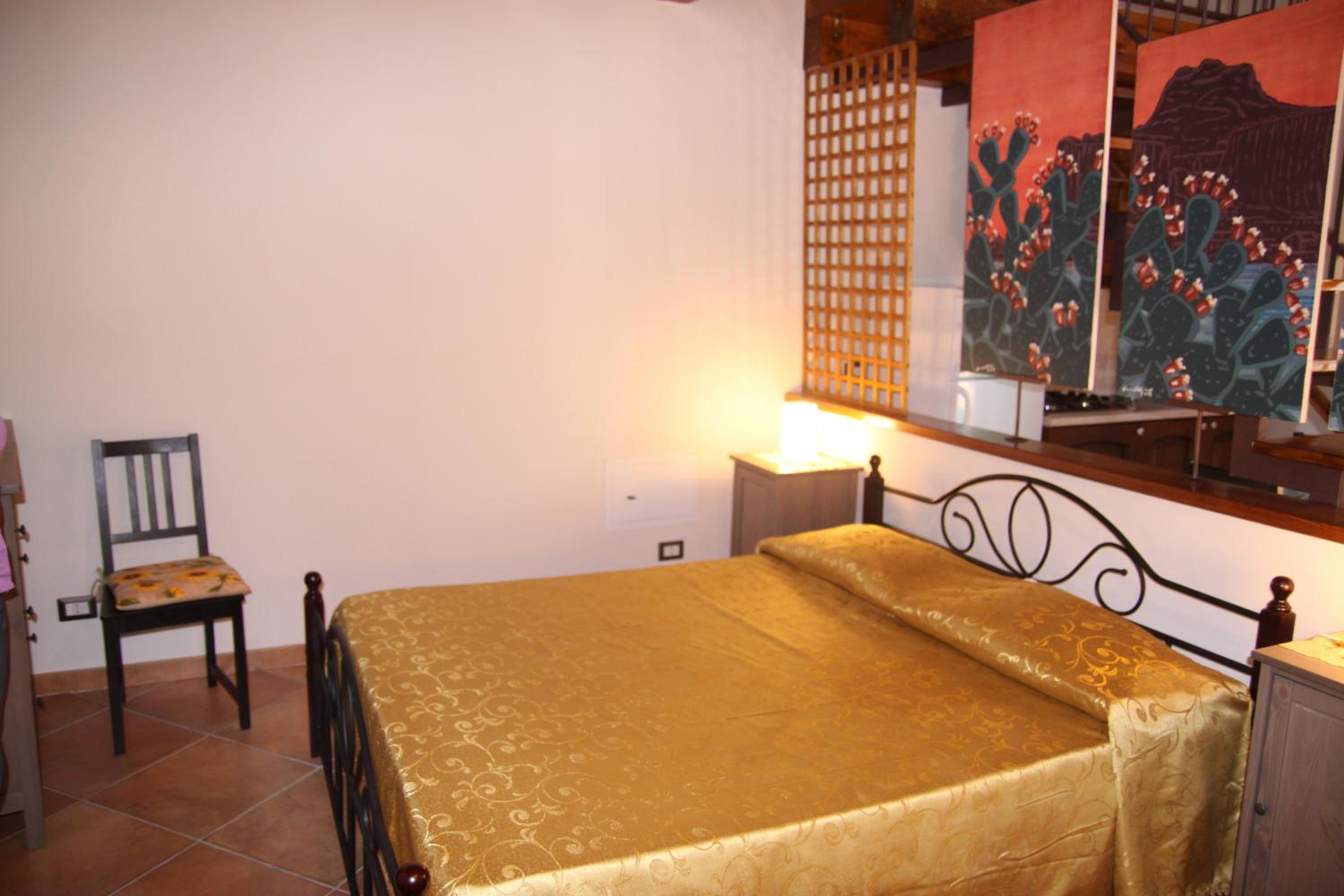 Two-Bedroom Apartment - Split Level