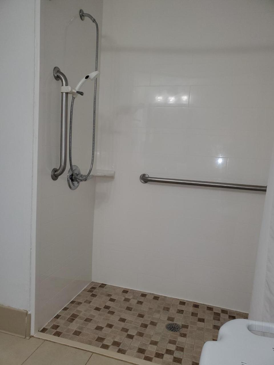 Country Inn & Suites by Radisson, Buford at Mall of Georgia, GA, Foto 2