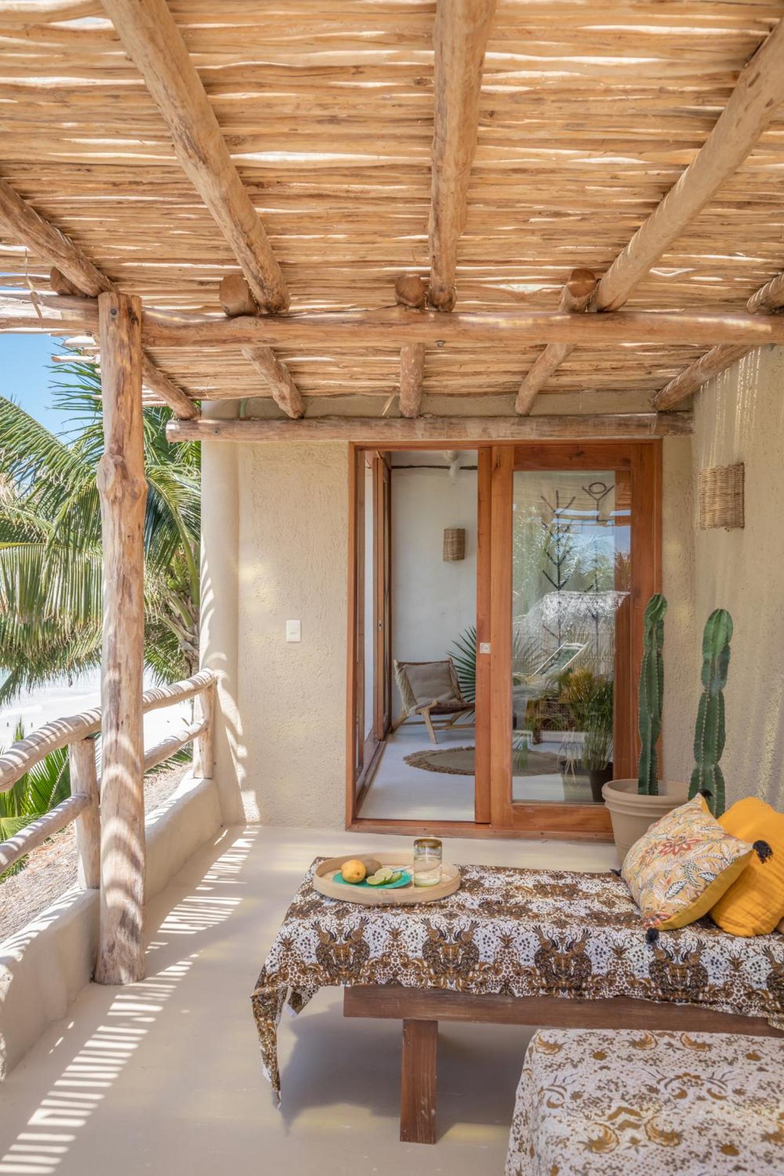 Deluxe Double Room with Sea View photo 2