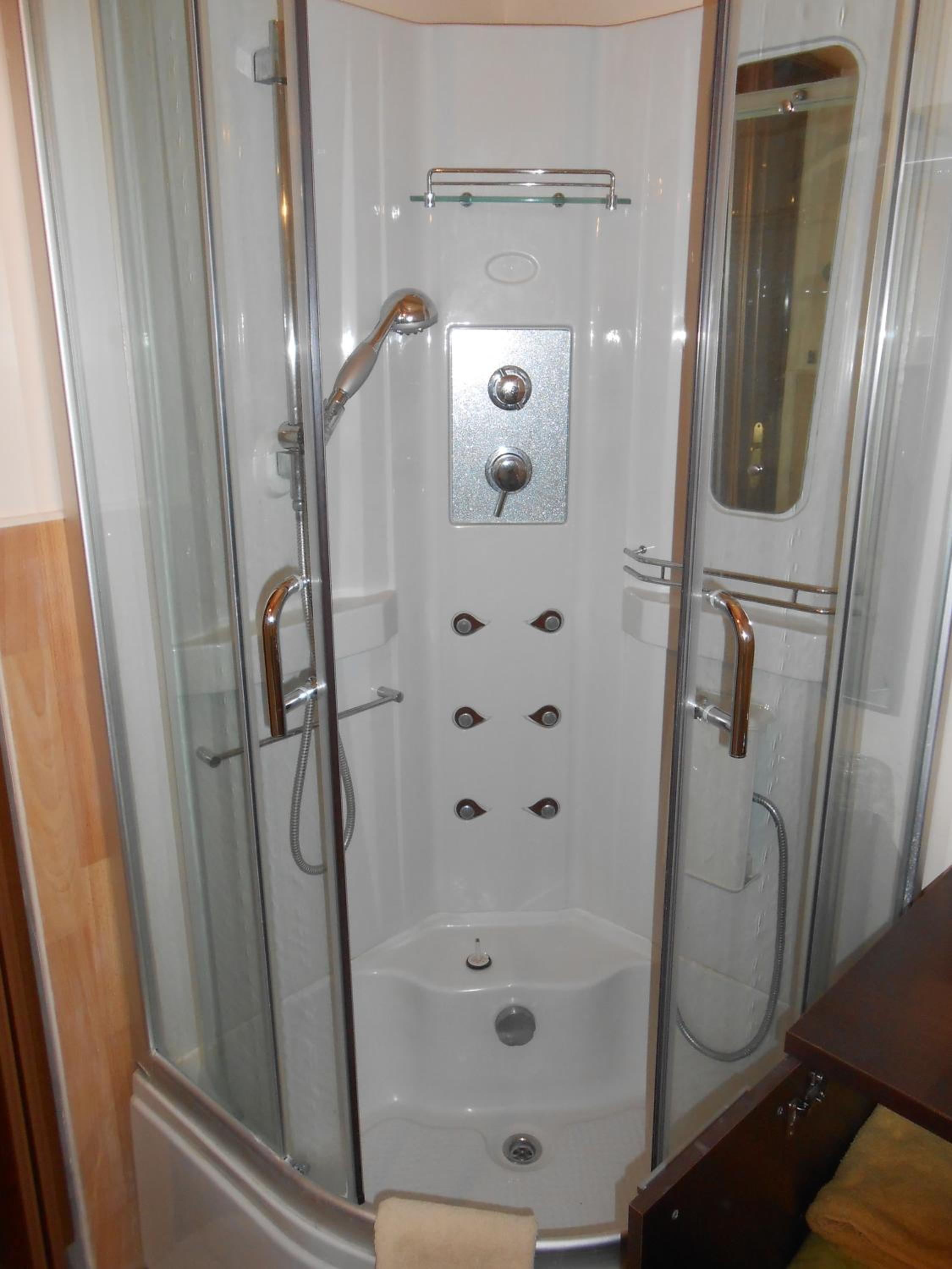 Triple Room - Tower - Photo 8