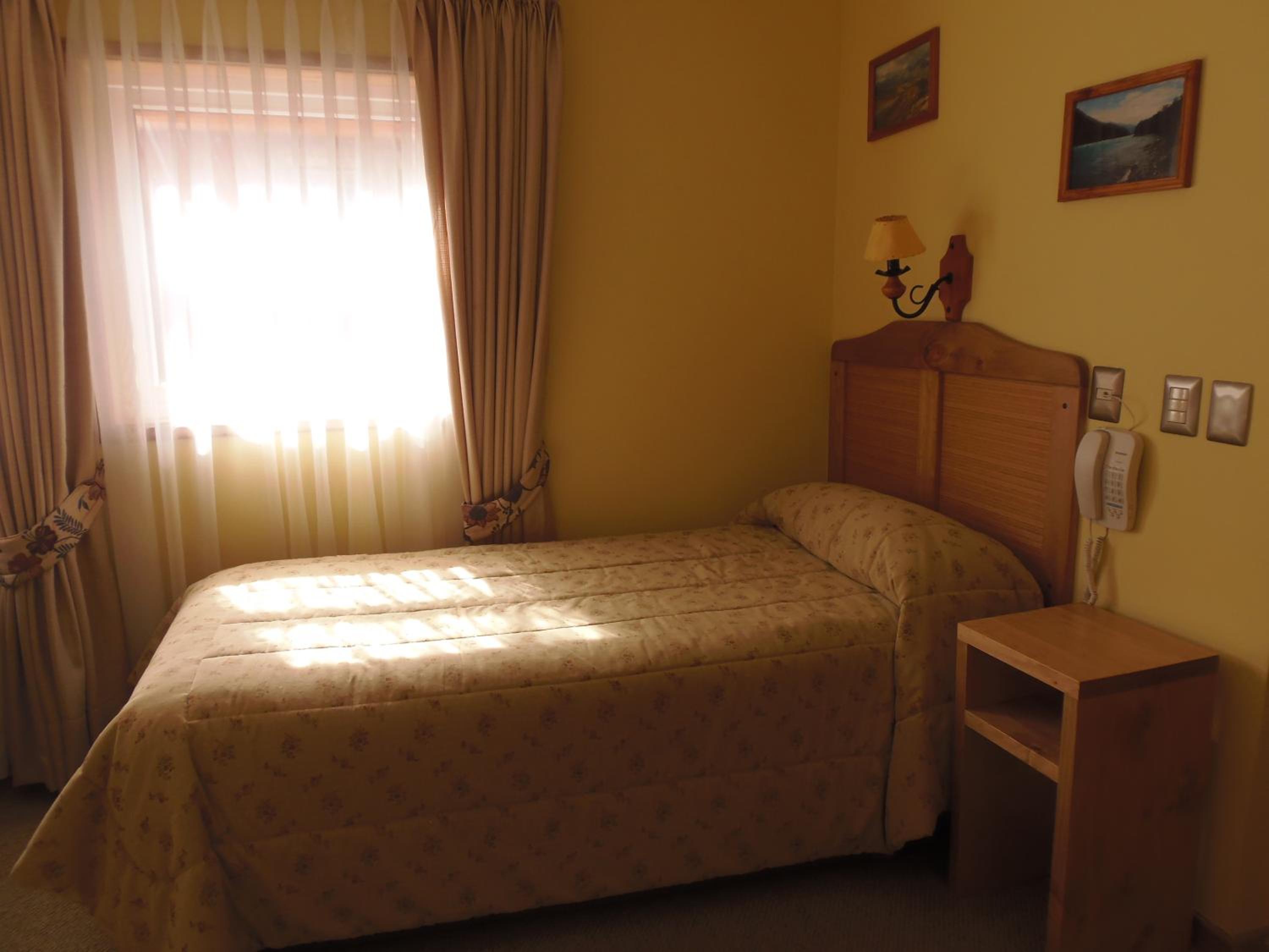 Single Room photo 2