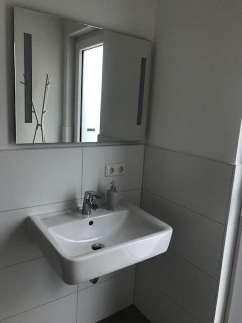 Holiday Home Lakeview - Second row photo 2