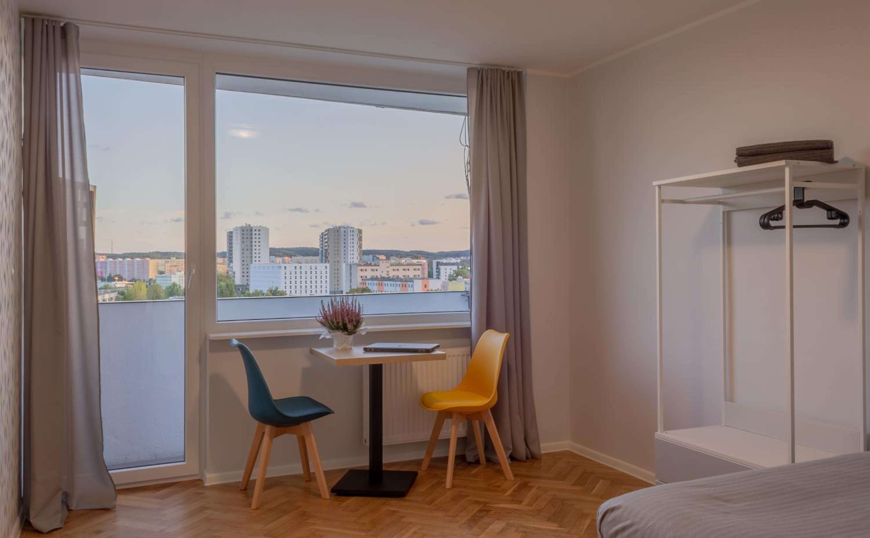 Deluxe Double Room with Balcony - Photo 7