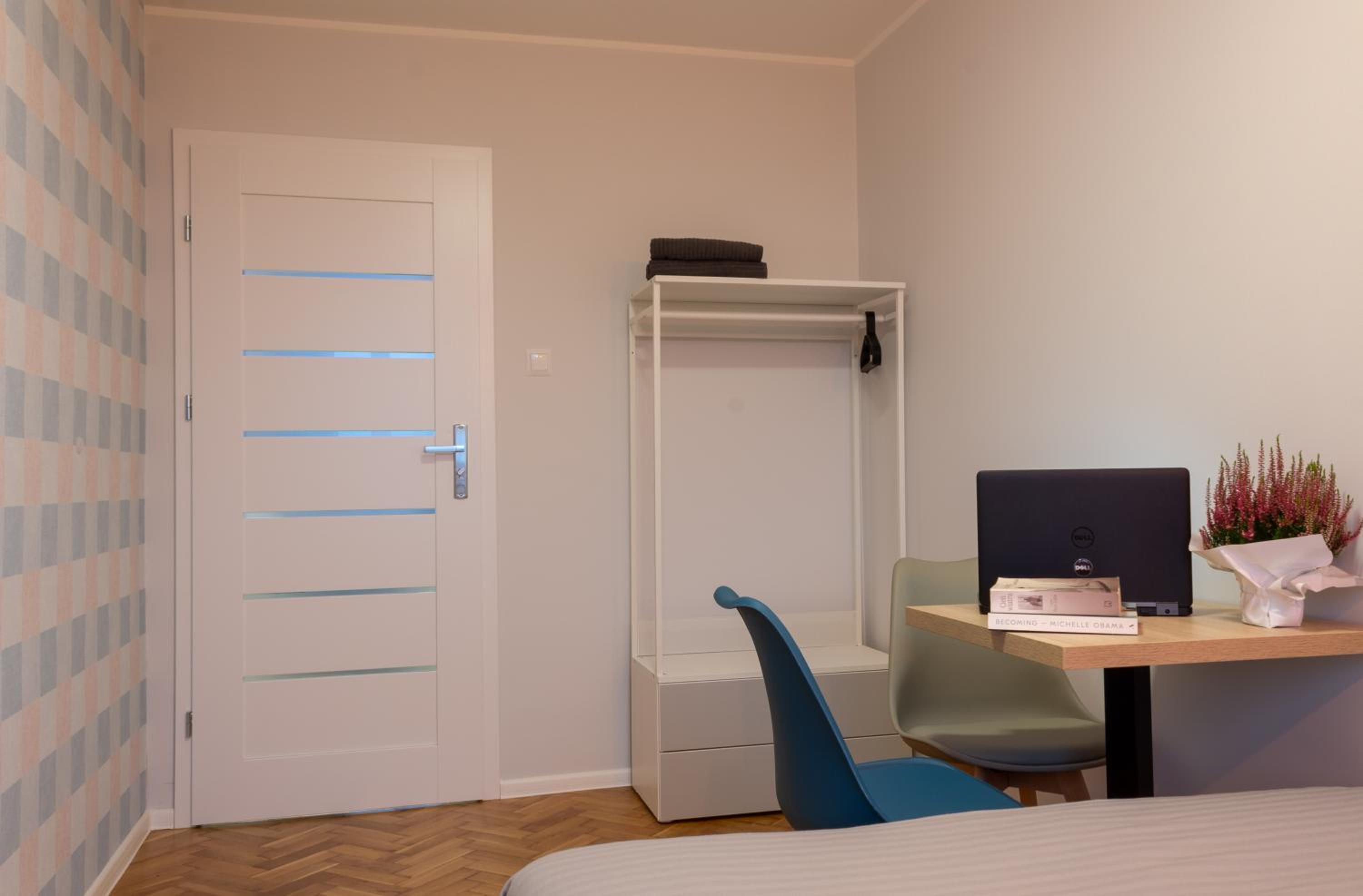 Double Room - Photo 6
