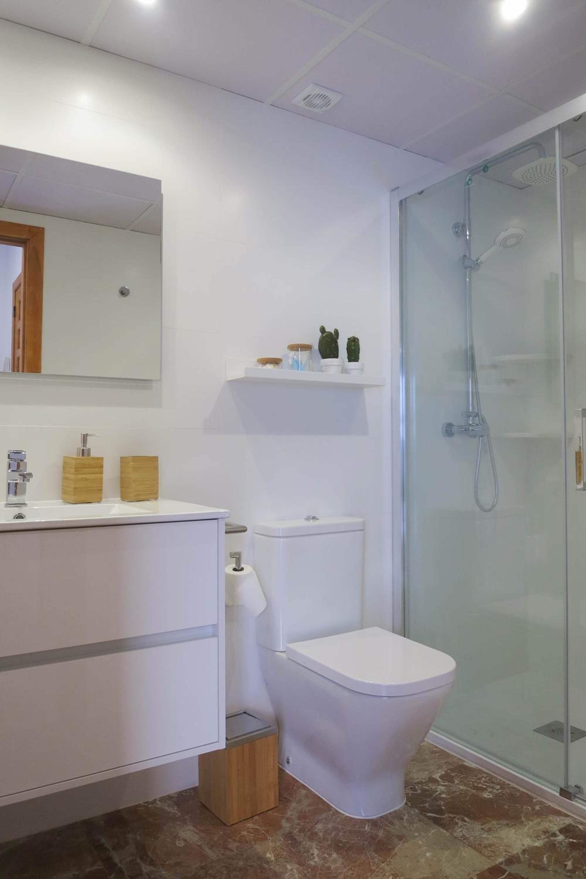 One-Bedroom Apartment - Photo 4