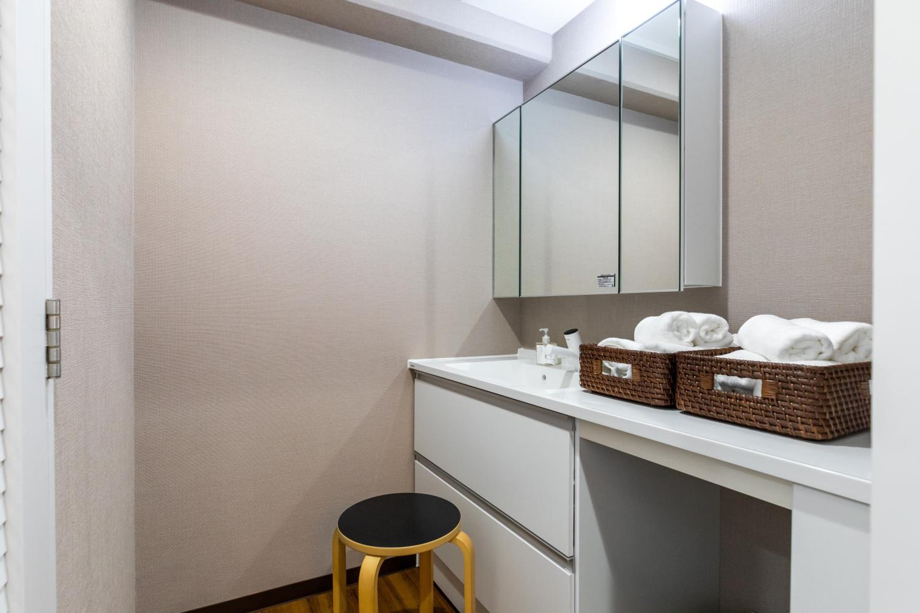 One-Bedroom Apartment - Photo 24