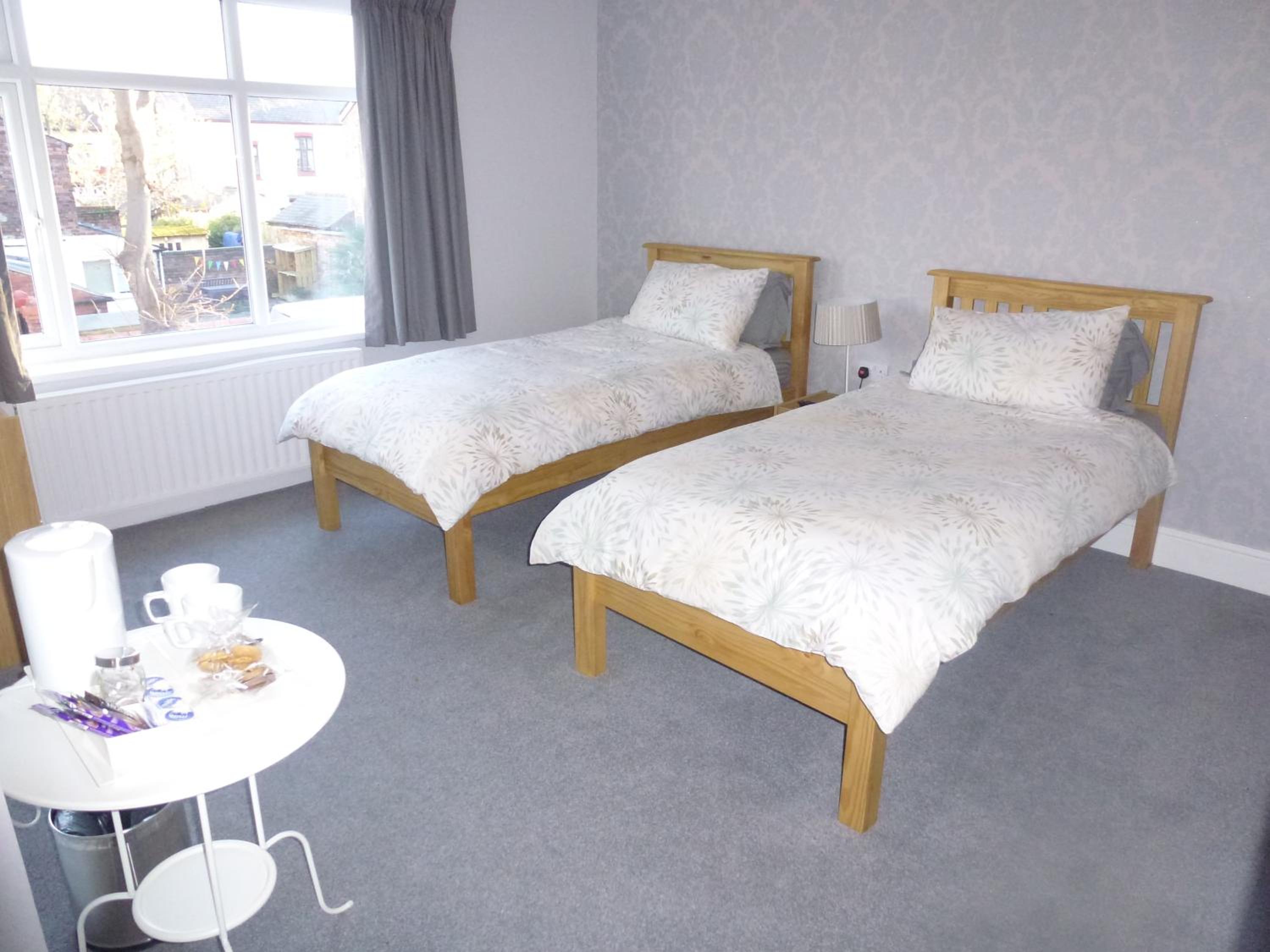 Standard Twin Room