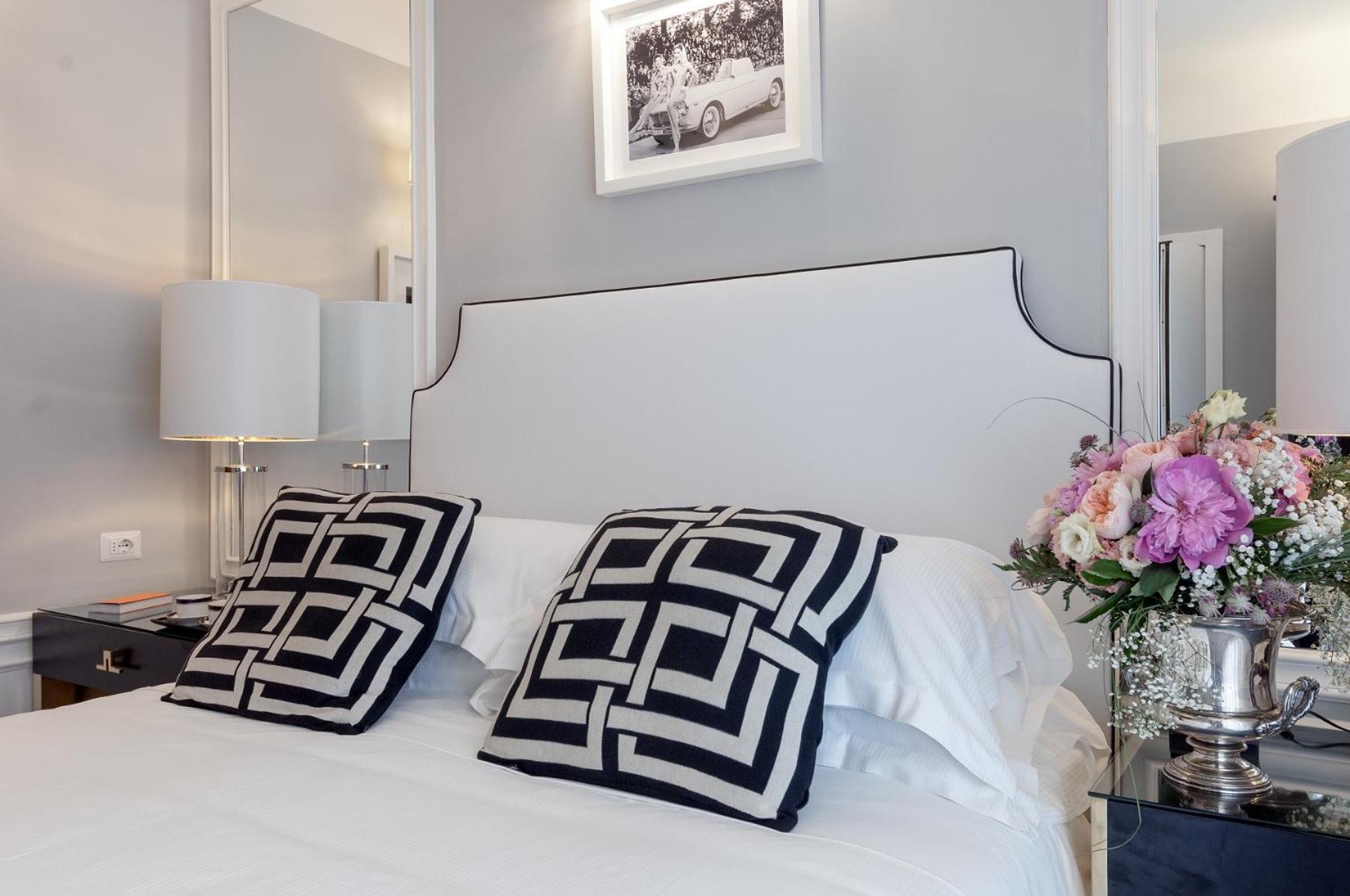 Superior Double Room with One Double Bed and 2 Adults Occupancy (Non Smoking) photo 1
