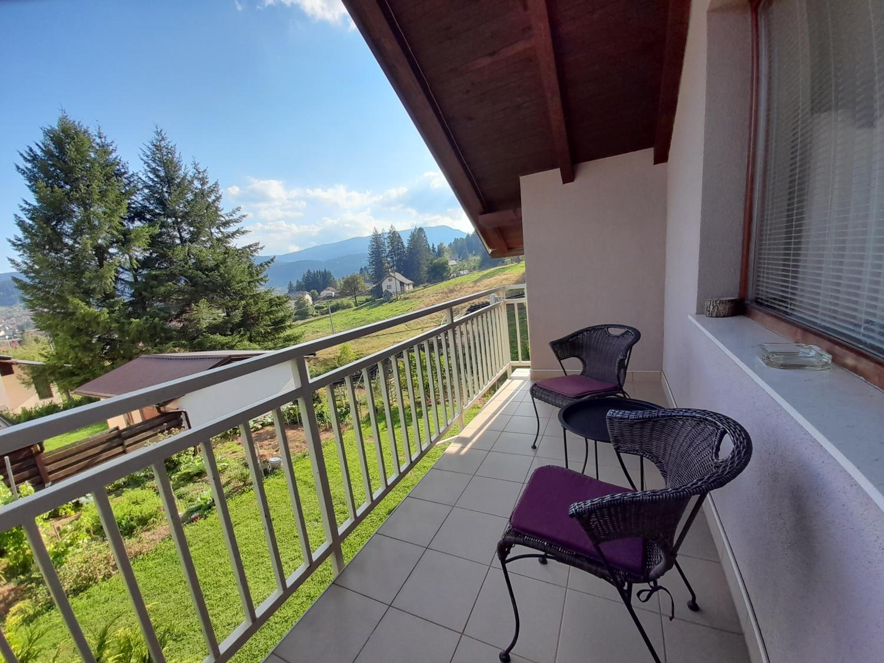 Apartment with Balcony photo 2
