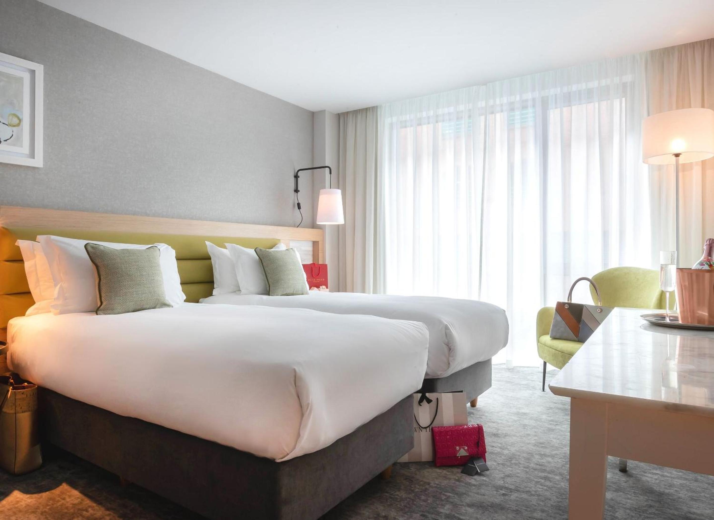 Signature Twin Room